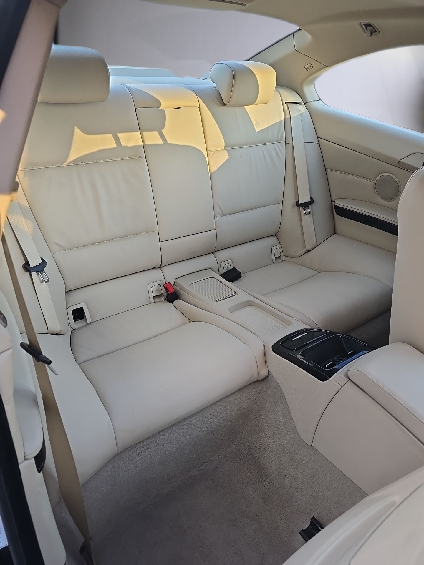 BMW 325xi Coupé-image-17