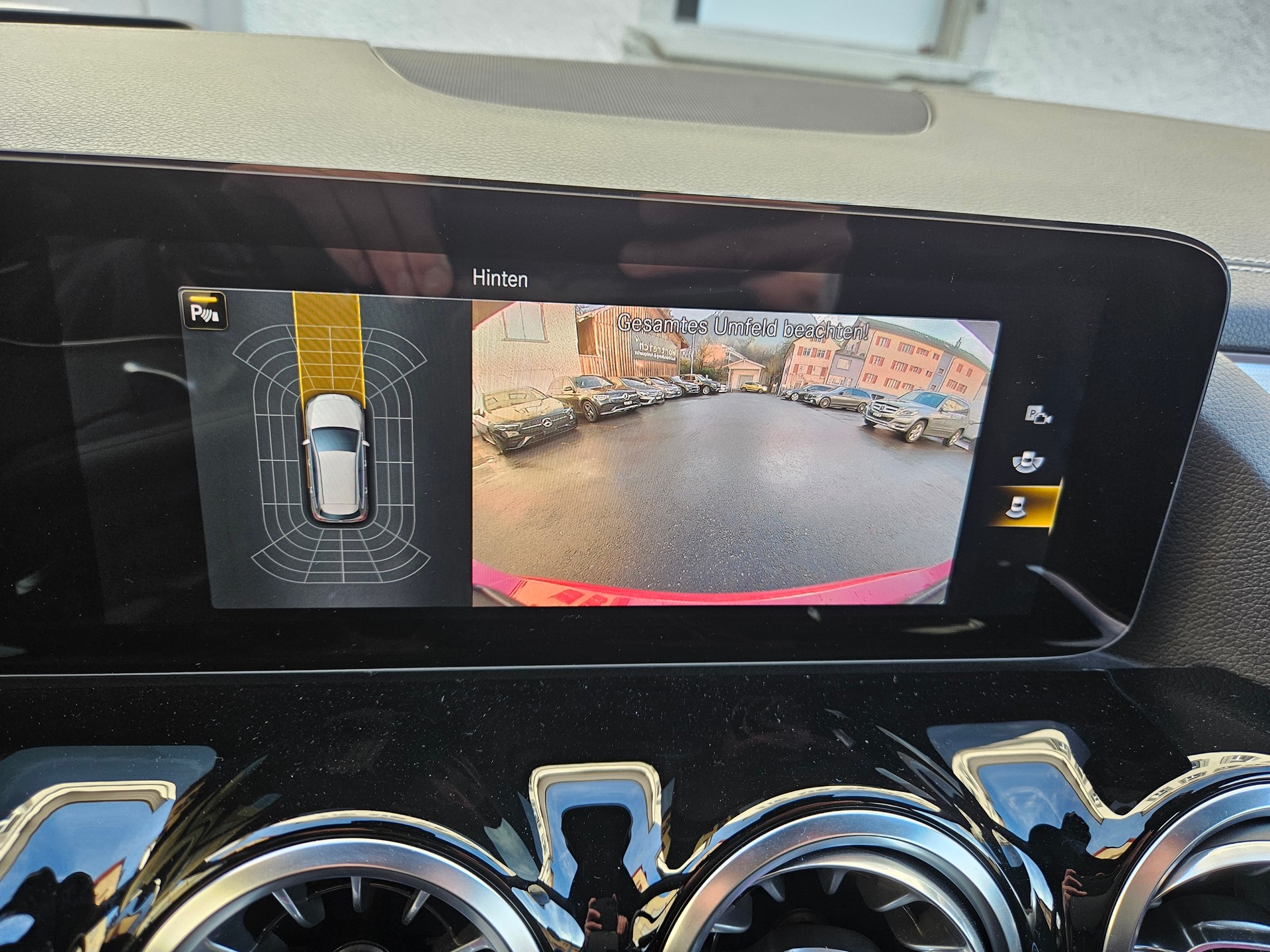 MERCEDES-BENZ B 220 d Swiss Star AMG Line 4matic-image-15