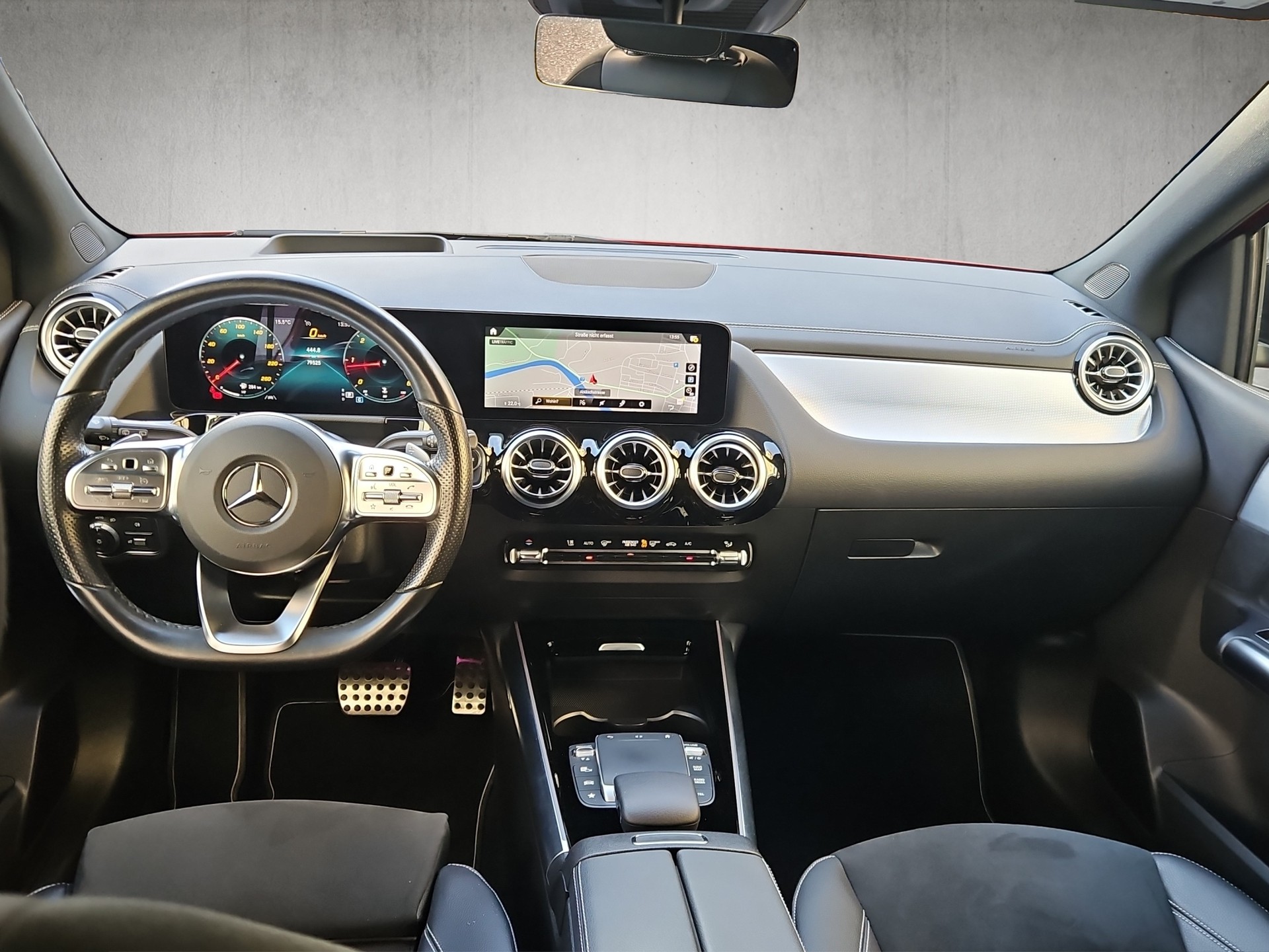 MERCEDES-BENZ B 220 d Swiss Star AMG Line 4matic-image-12