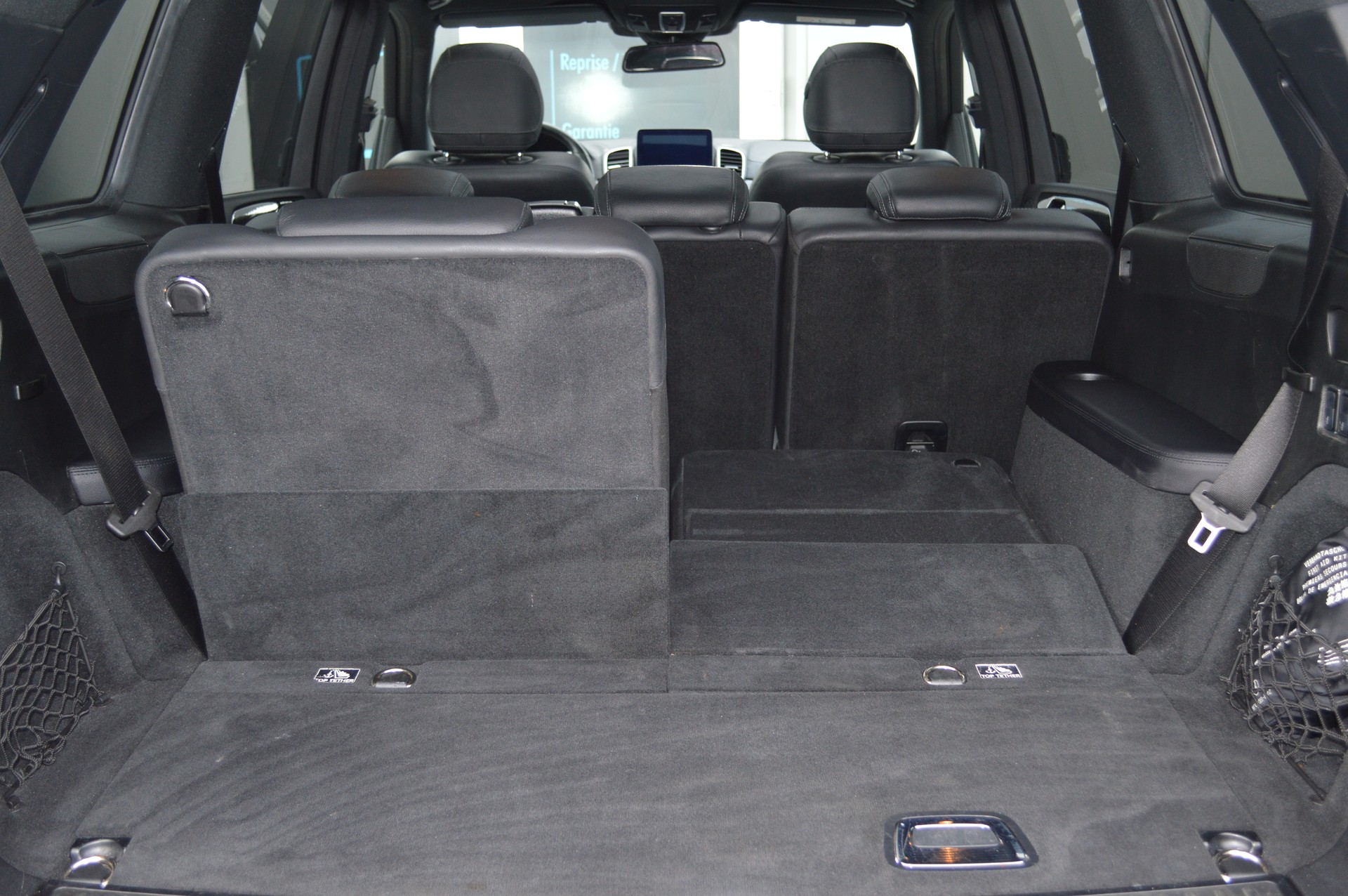 MERCEDES-BENZ GLS 350 d 4Matic 9G-TRONIC-image-18