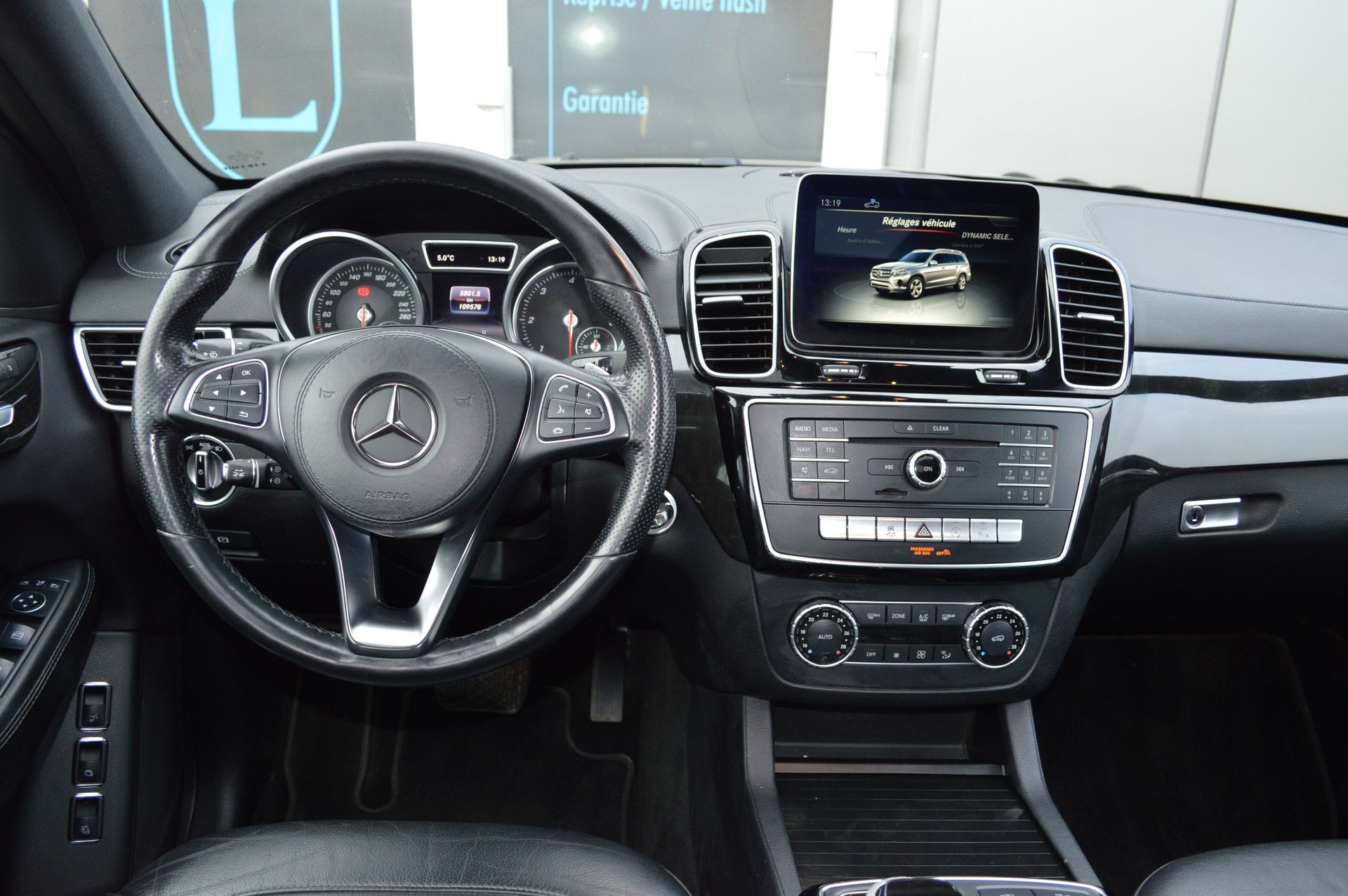 MERCEDES-BENZ GLS 350 d 4Matic 9G-TRONIC-image-11