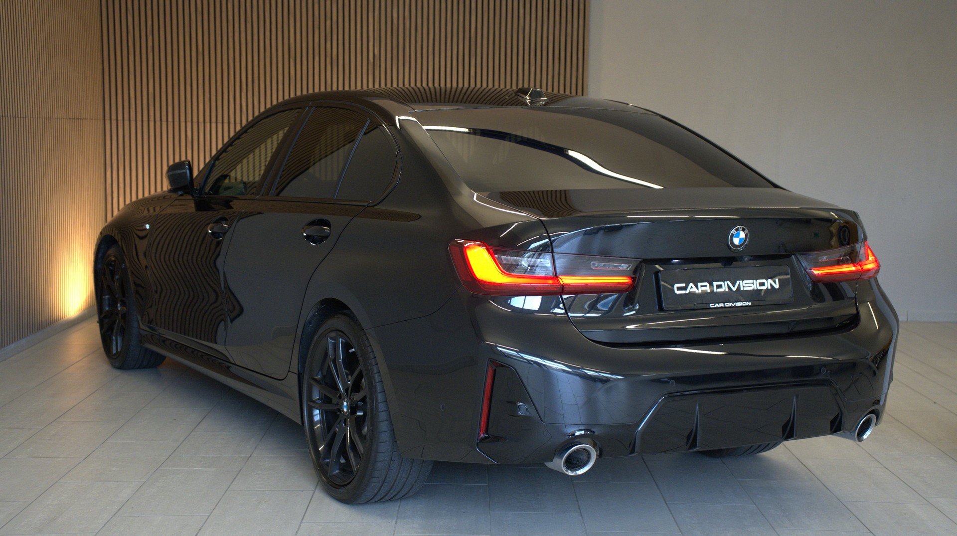 BMW 330d xDrive 48V Steptronic M Sport-image-6