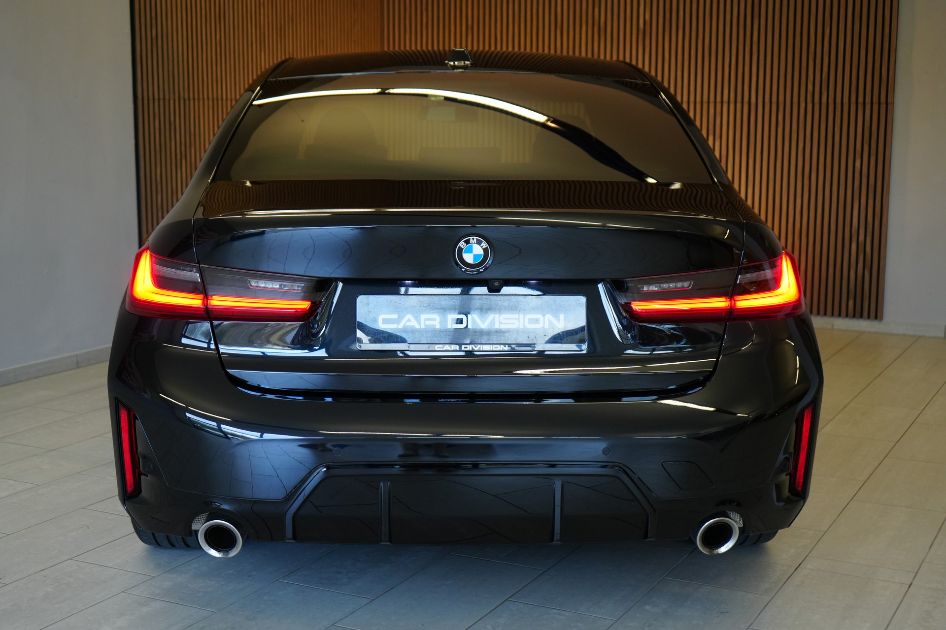BMW 330d xDrive 48V Steptronic M Sport-image-7