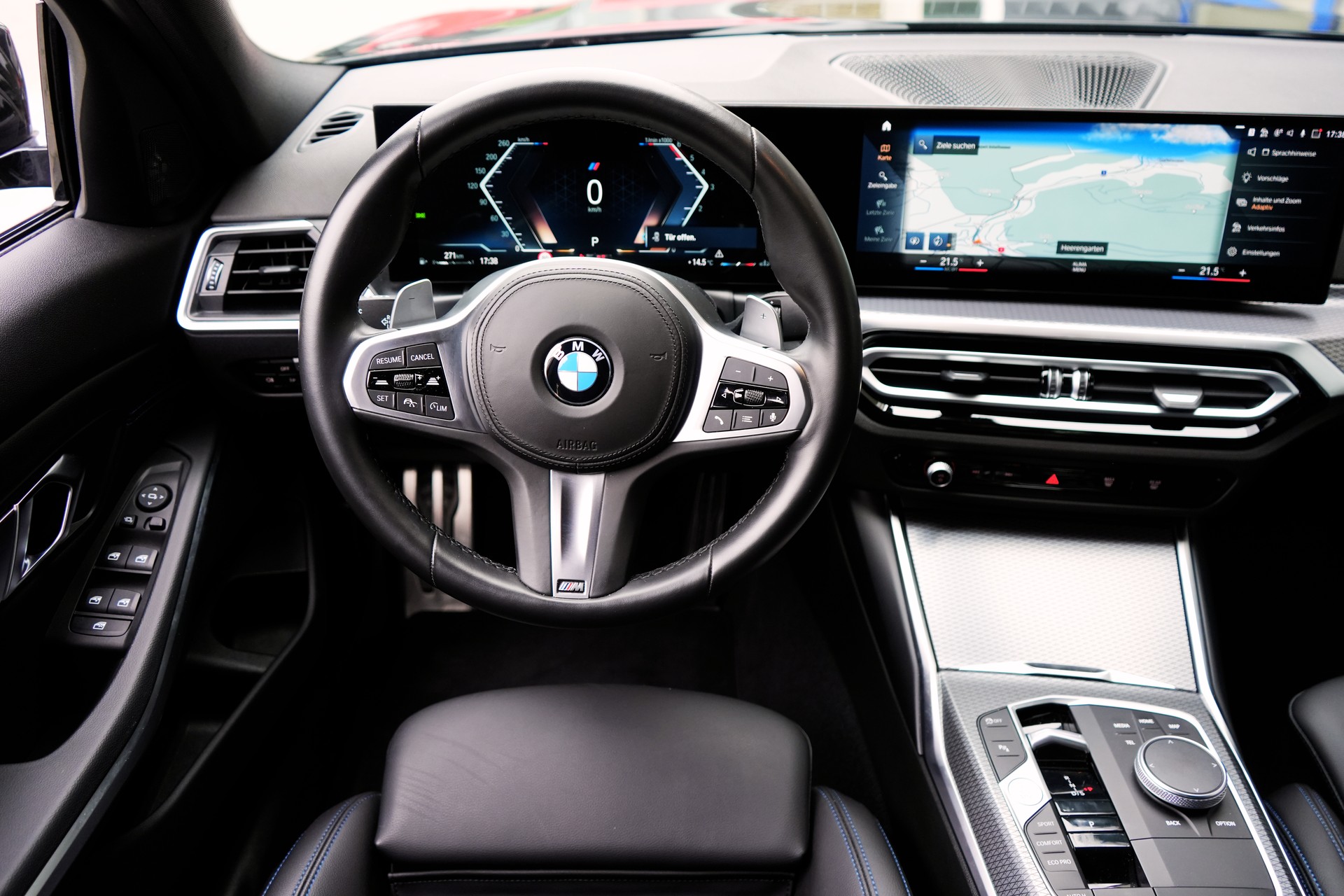 BMW 330d xDrive 48V Steptronic M Sport-image-12