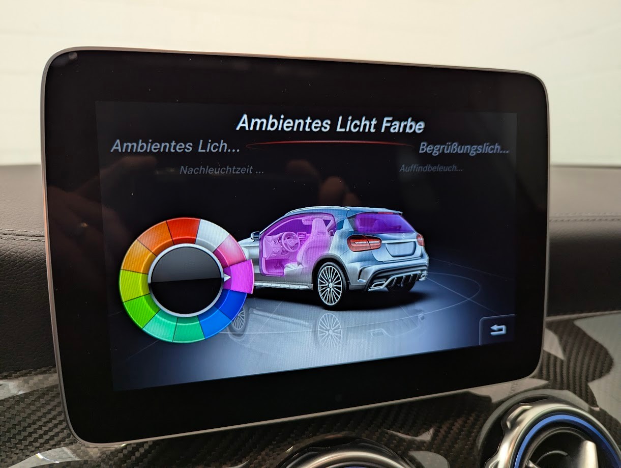 MERCEDES-BENZ GLA 45 AMG 4Matic 7G-DCT*CH-AUTO MSI 12MT GAR FRISCH AB MFK+SERVICE AMG-PERF.AGA+FAHRWERK PREMIUM+*-image-17