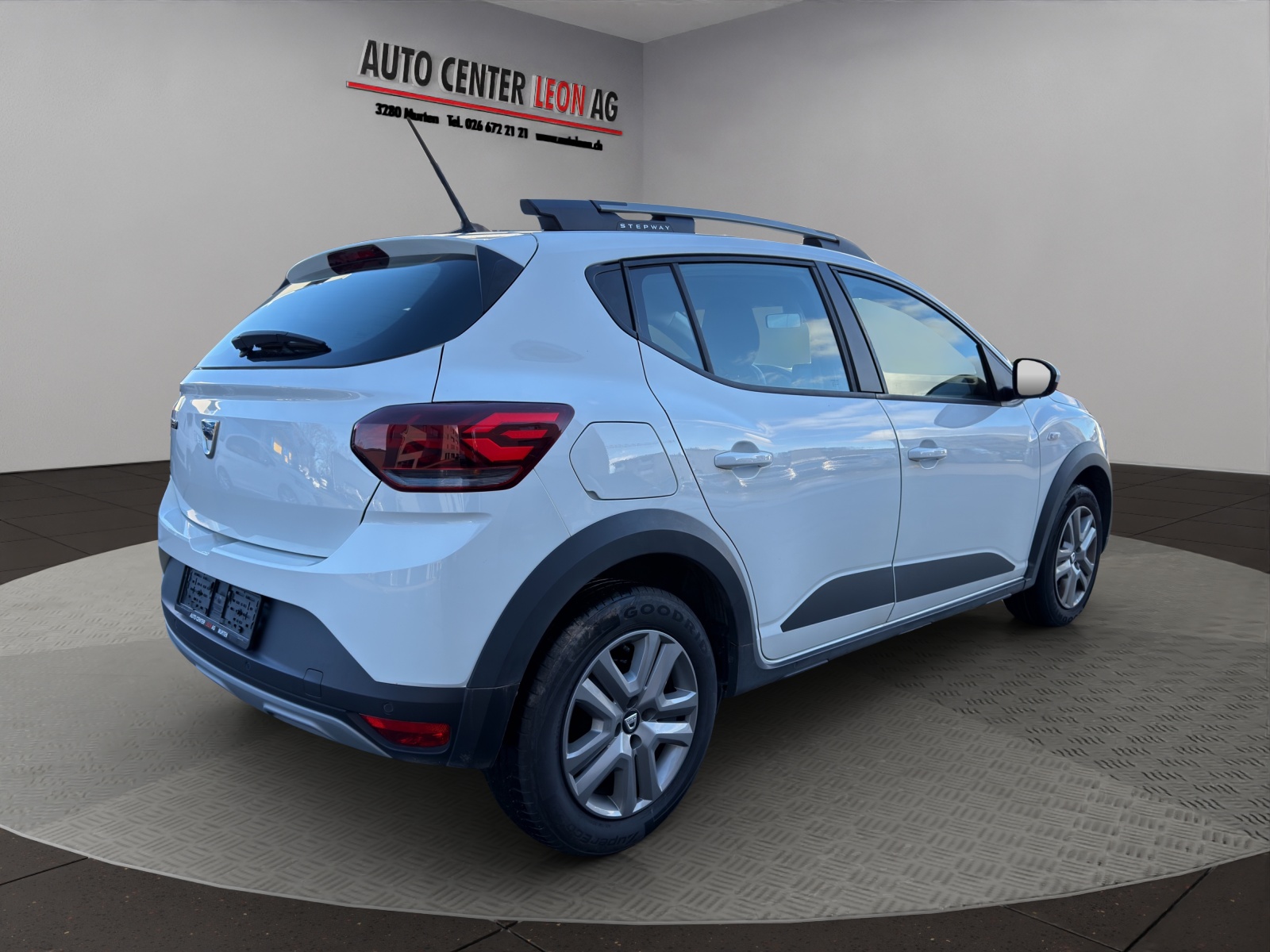 DACIA Sandero Stepway TCe 90 Comfort-image-5