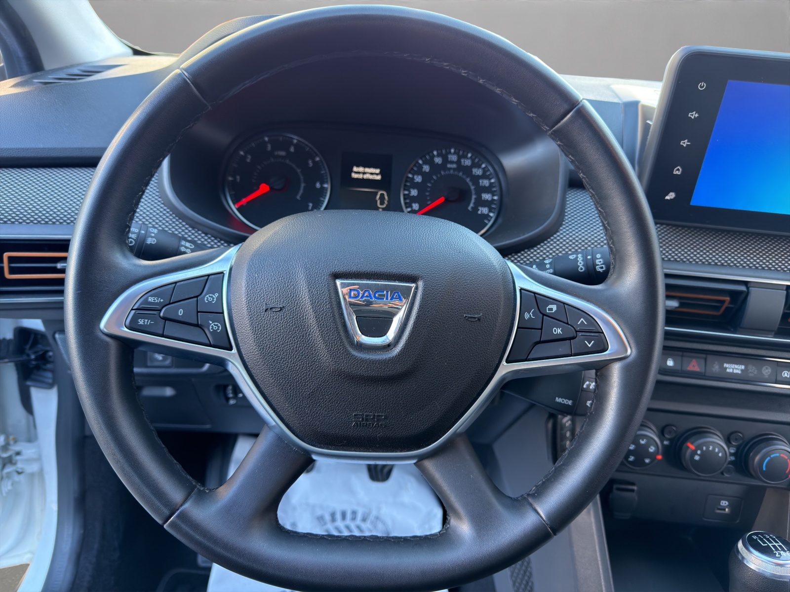 DACIA Sandero Stepway TCe 90 Comfort-image-9