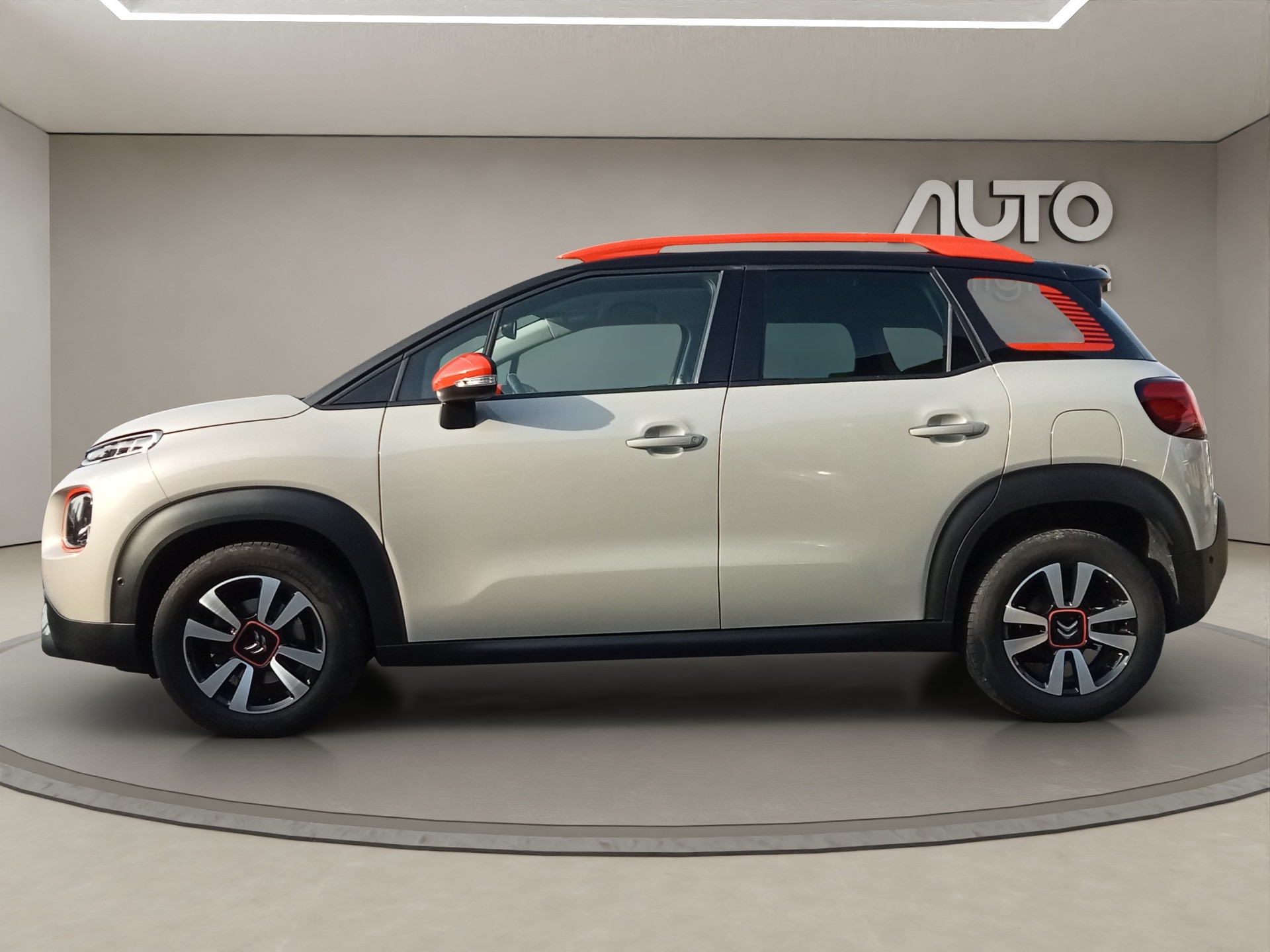CITROEN C3 Aircross 1.2i PureTech Shine-image-7