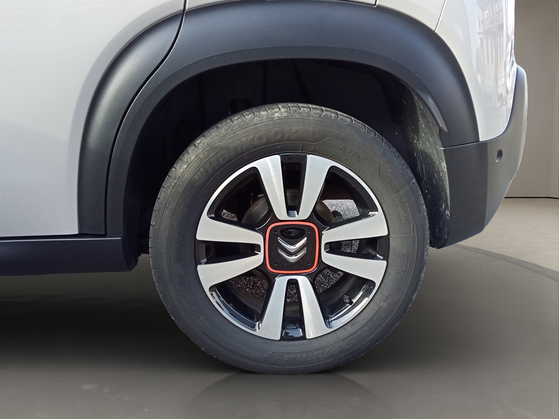 CITROEN C3 Aircross 1.2i PureTech Shine-image-16