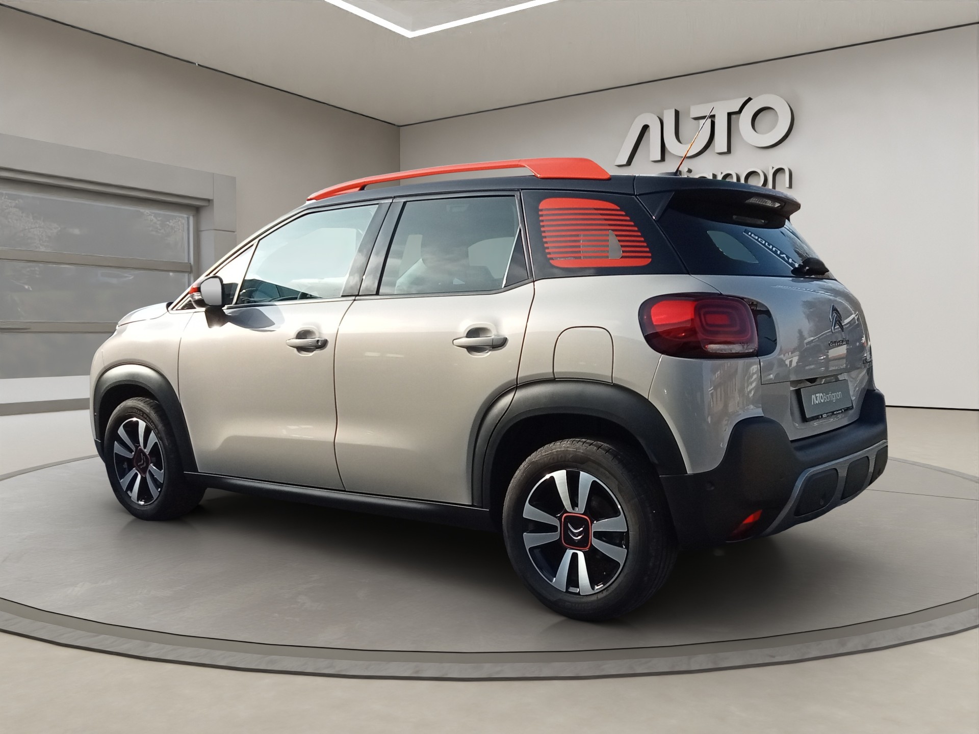 CITROEN C3 Aircross 1.2i PureTech Shine-image-6