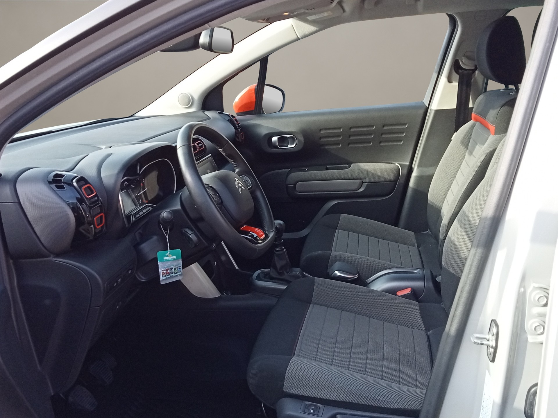 CITROEN C3 Aircross 1.2i PureTech Shine-image-8