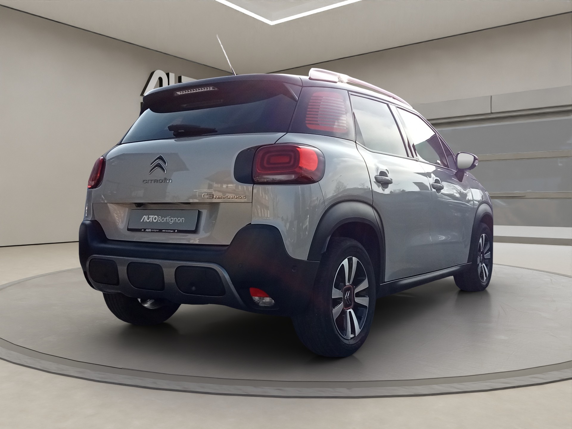 CITROEN C3 Aircross 1.2i PureTech Shine-image-4