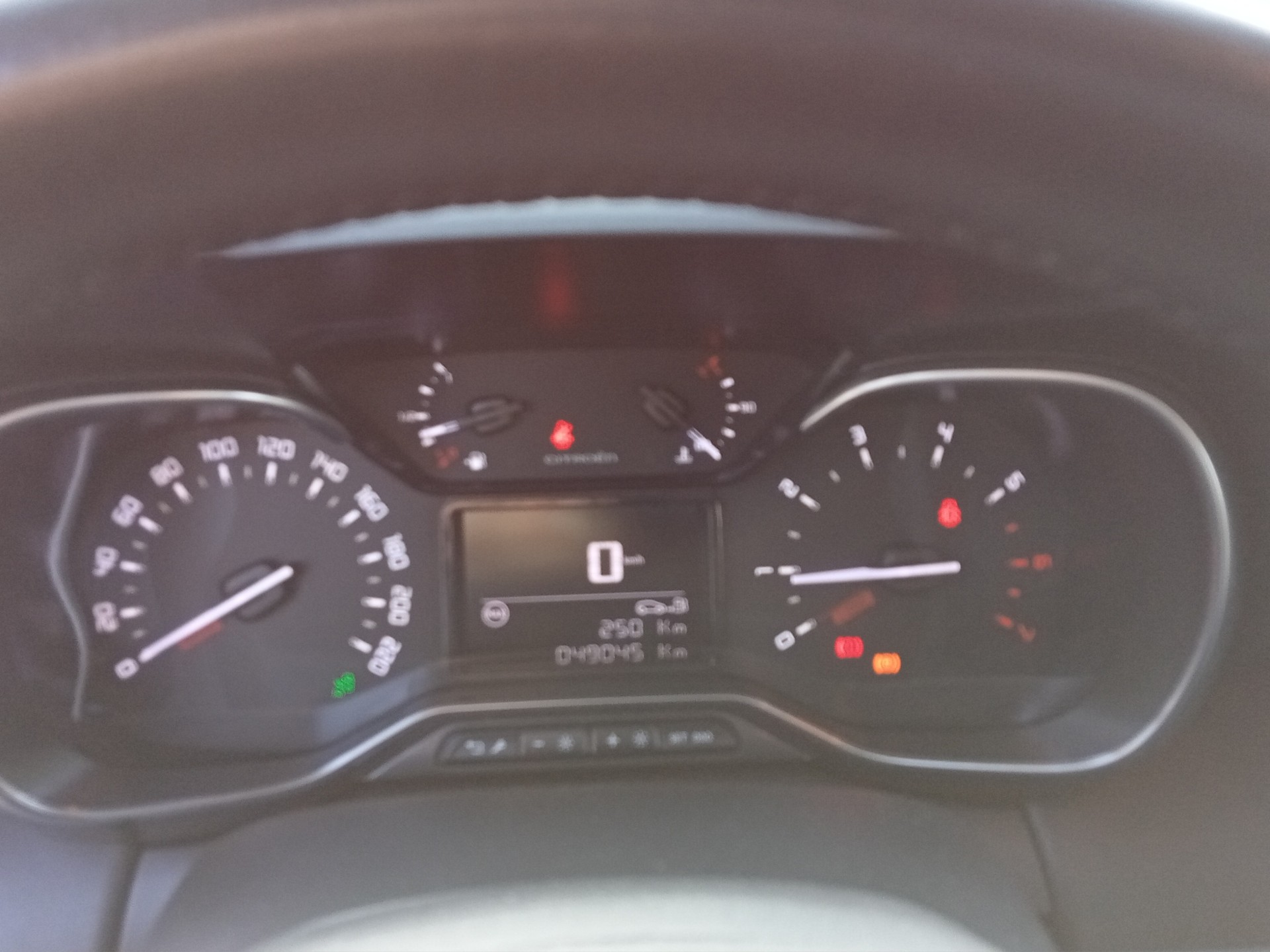 CITROEN C3 Aircross 1.2i PureTech Shine-image-14
