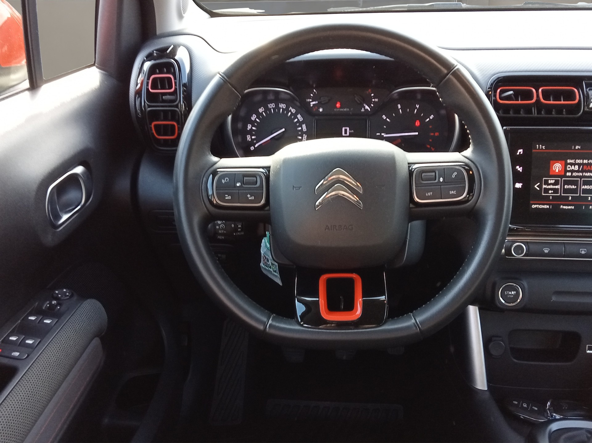 CITROEN C3 Aircross 1.2i PureTech Shine-image-11