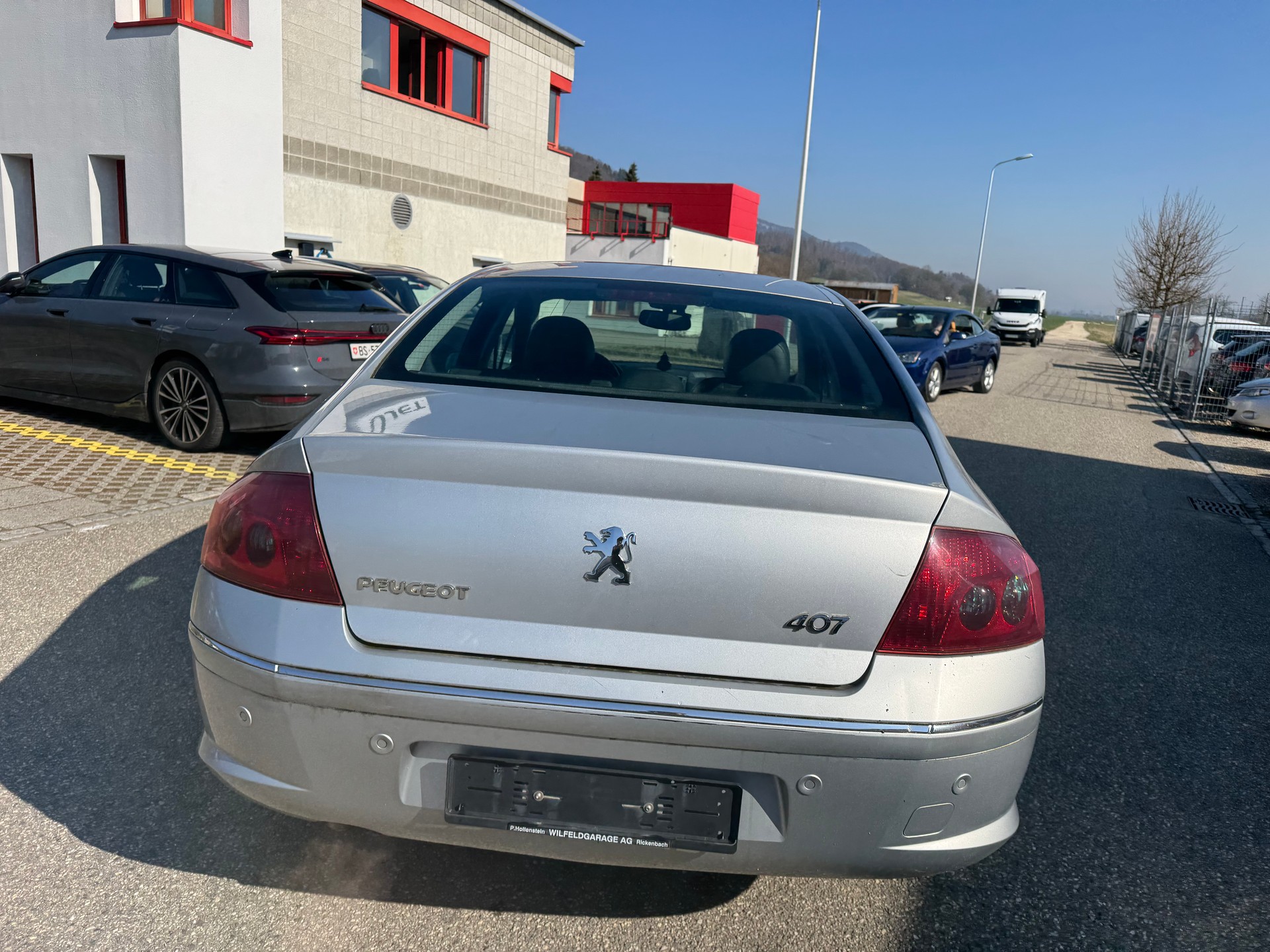 PEUGEOT 407 2.7 HDI Dynamic Edition Automatic-image-6