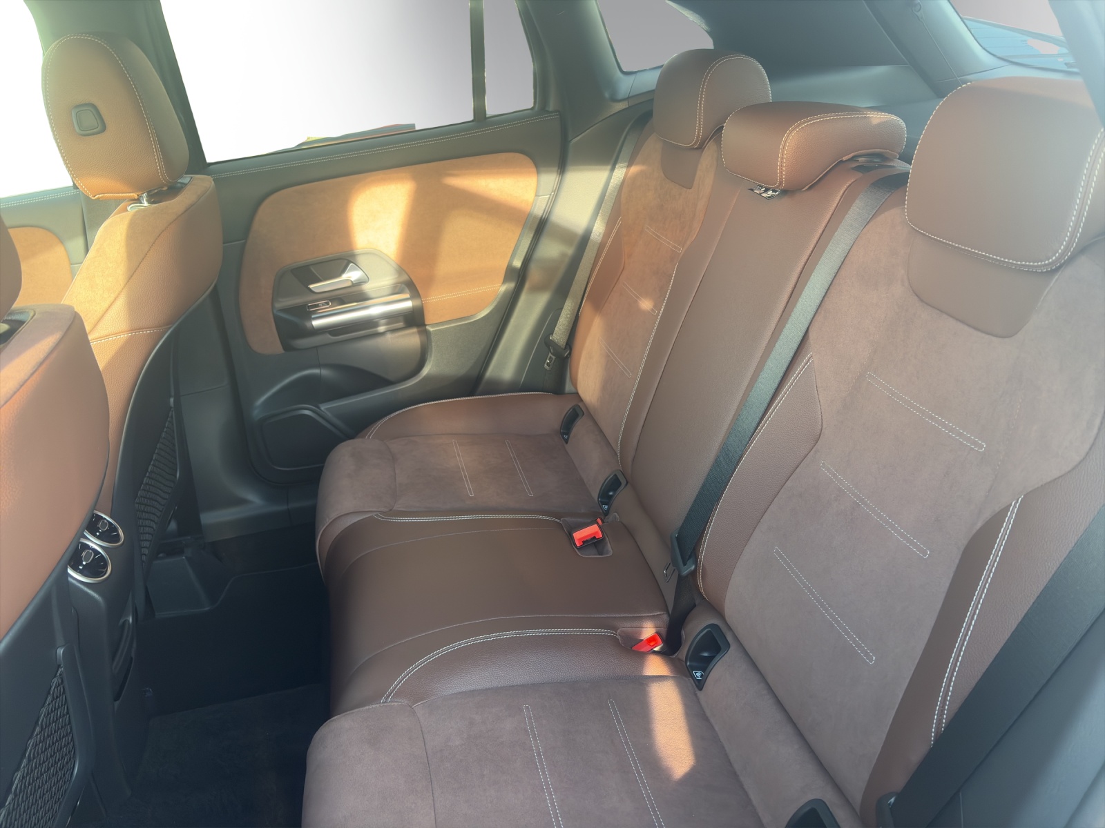 MERCEDES-BENZ GLA 220 4Matic 8G-DCT-image-9