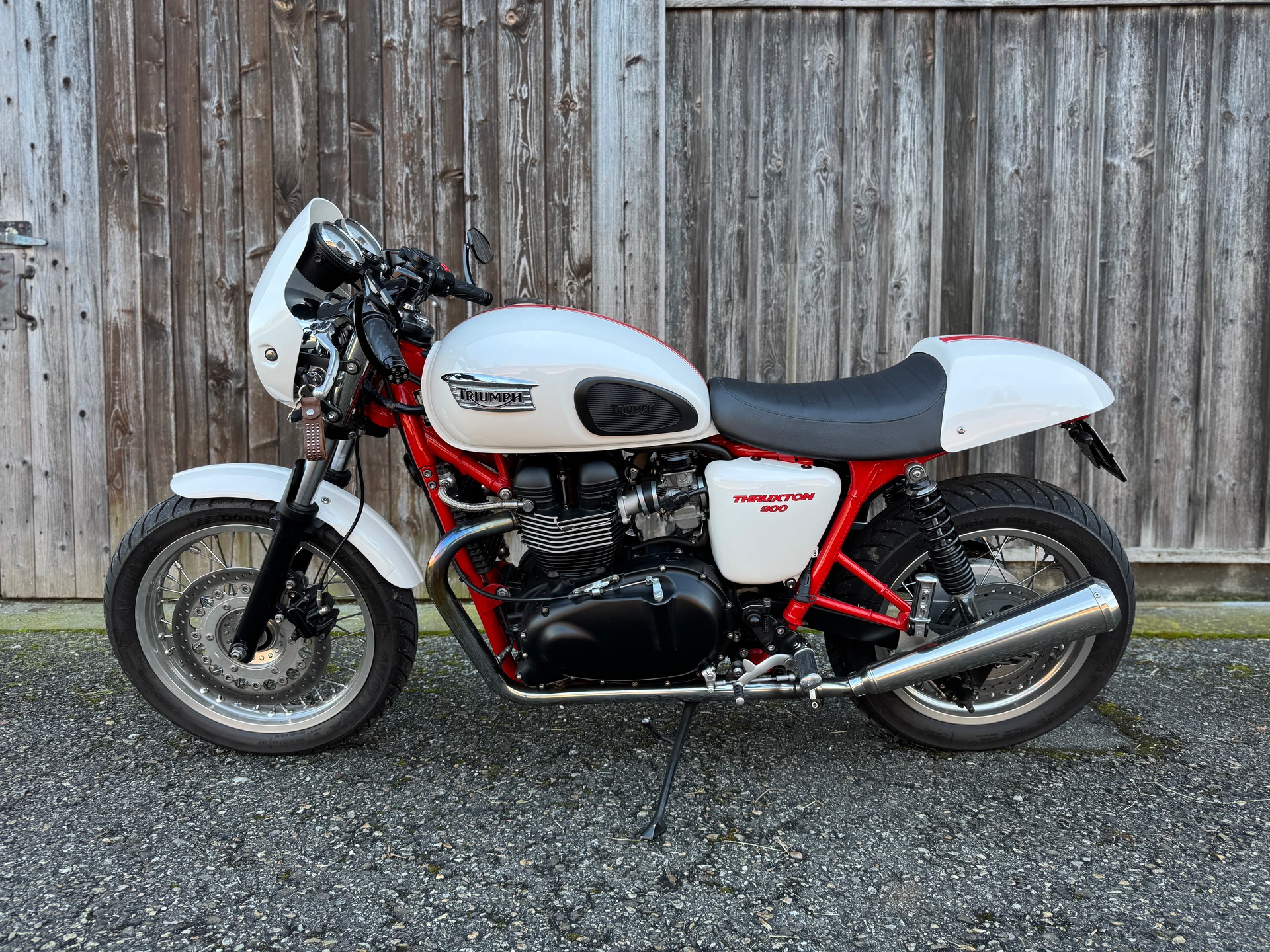 TRIUMPH Thruxton 900 i SE-image-1
