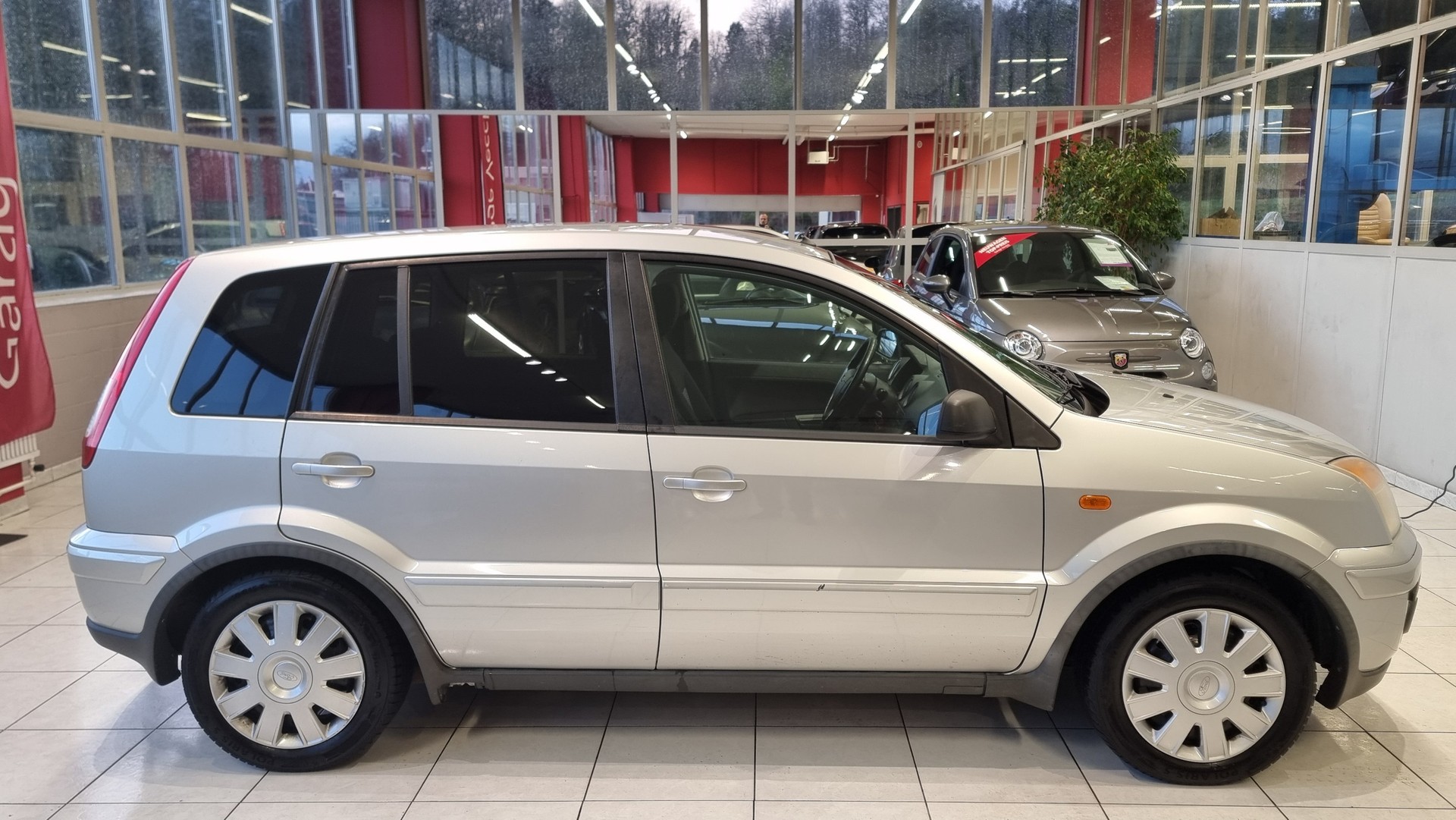 FORD Fusion 1.6 16V Plus-image-5