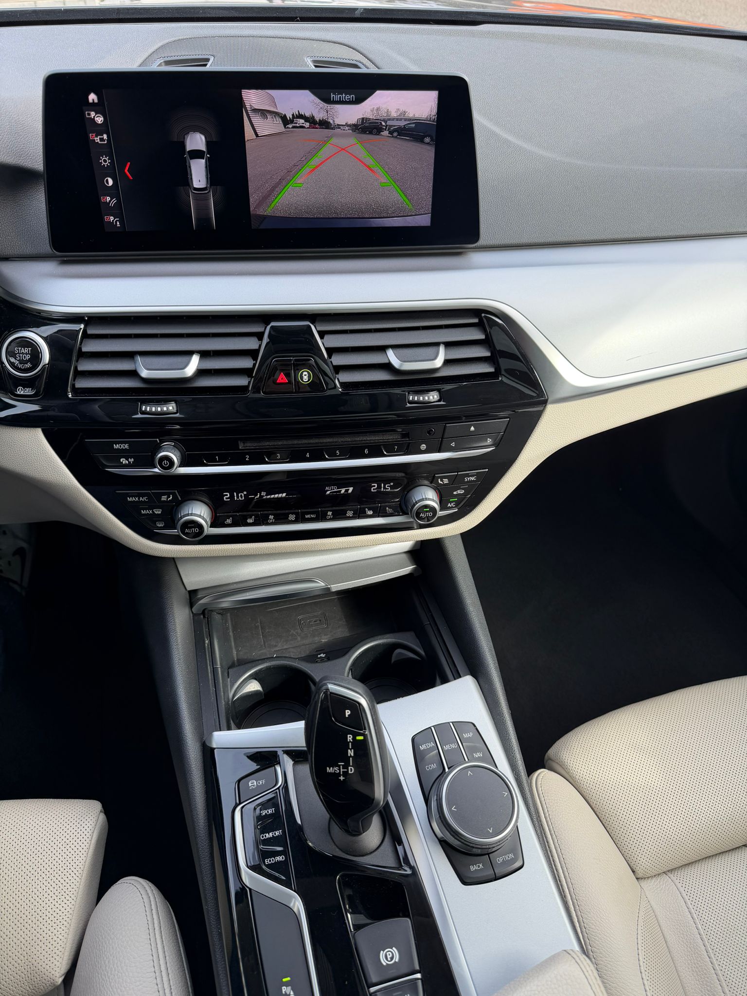 BMW 520d xDrive Touring Steptronic-image-11