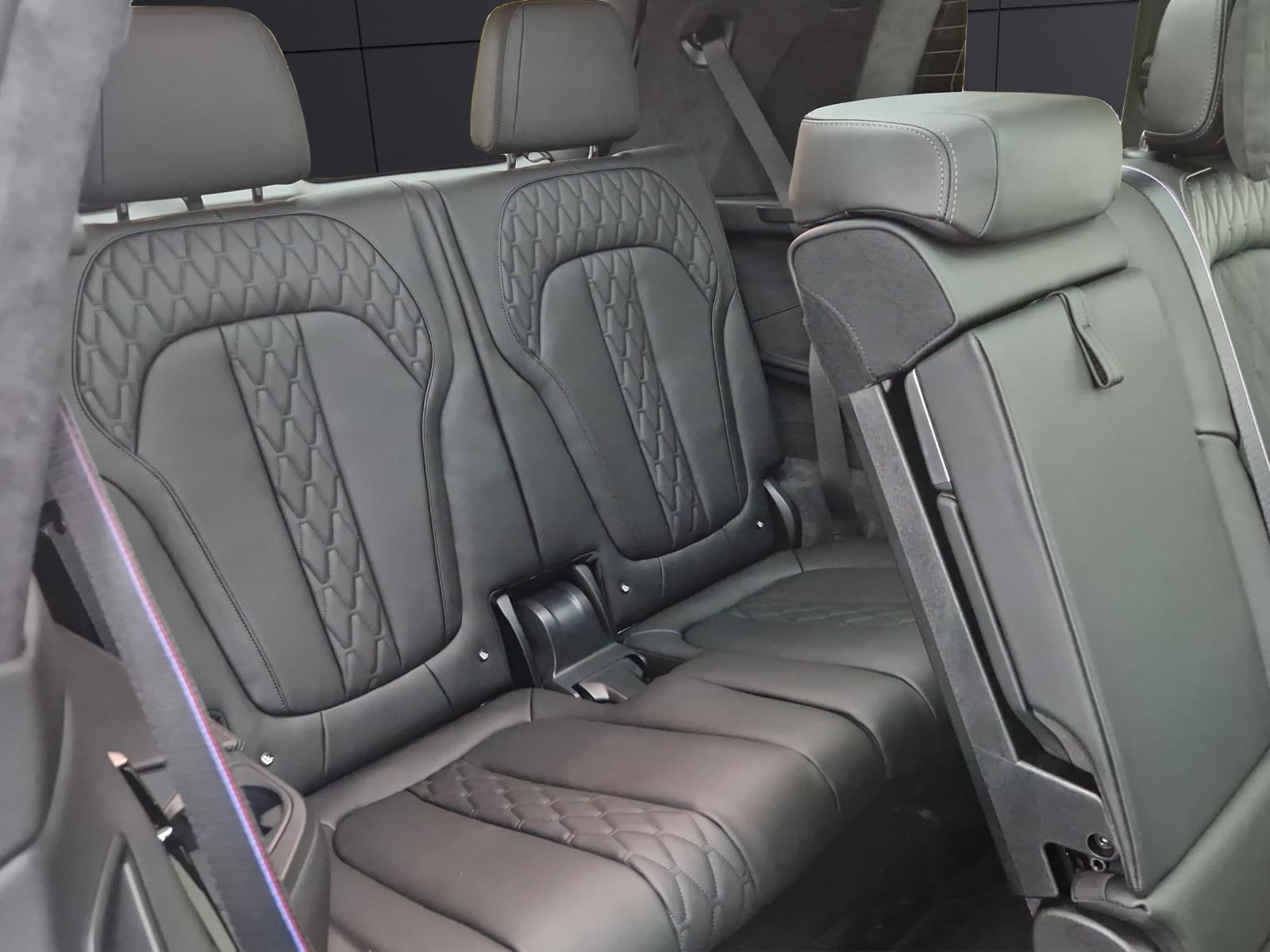 BMW X7 40d xDrive-image-13