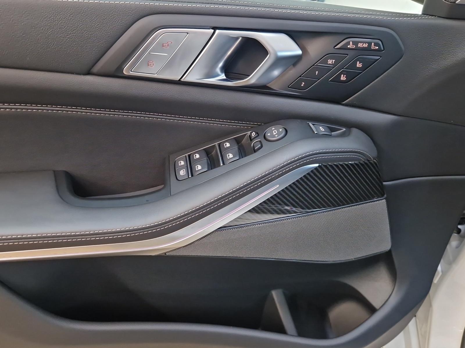 BMW X7 40d xDrive-image-9