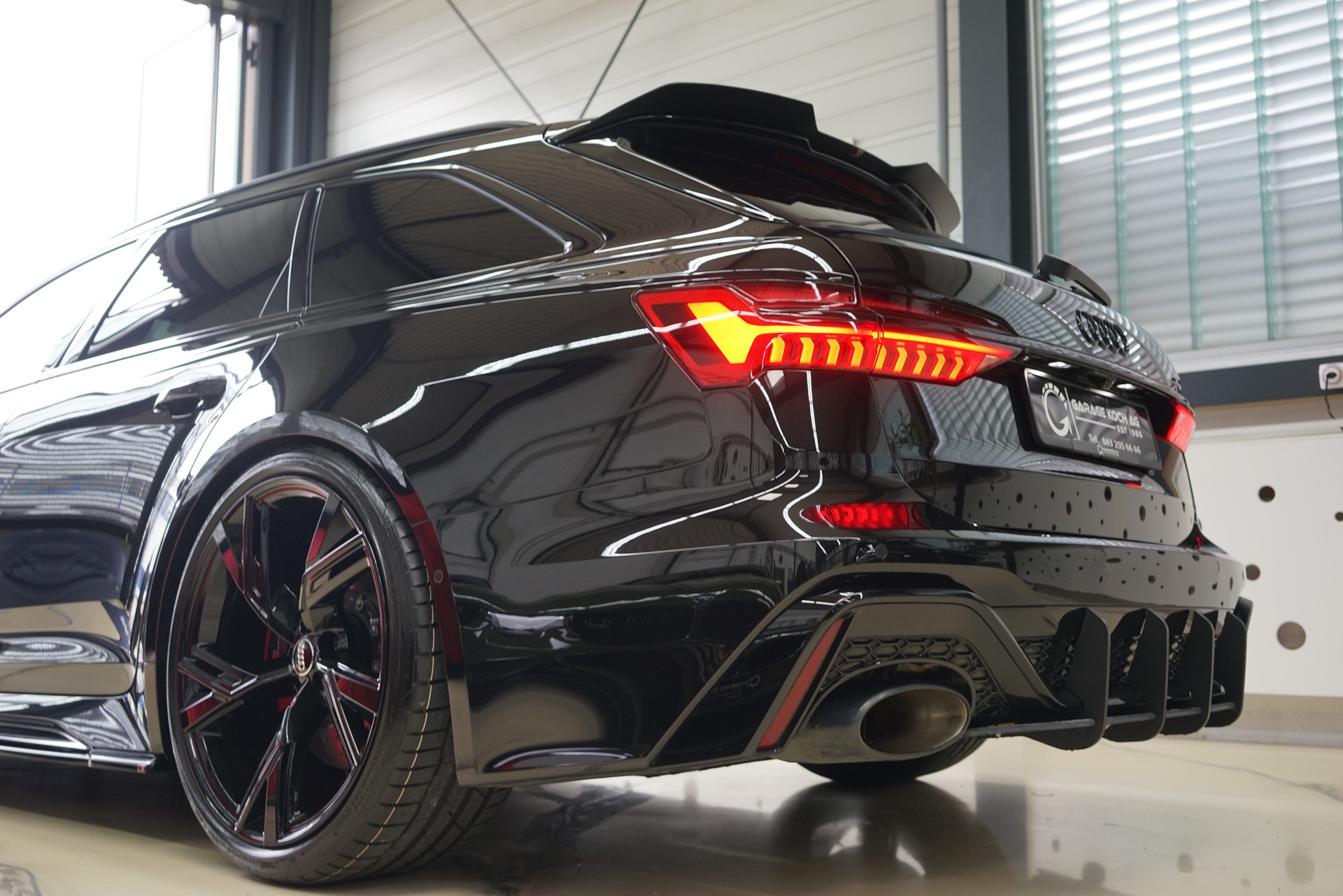 AUDI RS6 Avant 4.0 TFSI V8 quattro-image-7