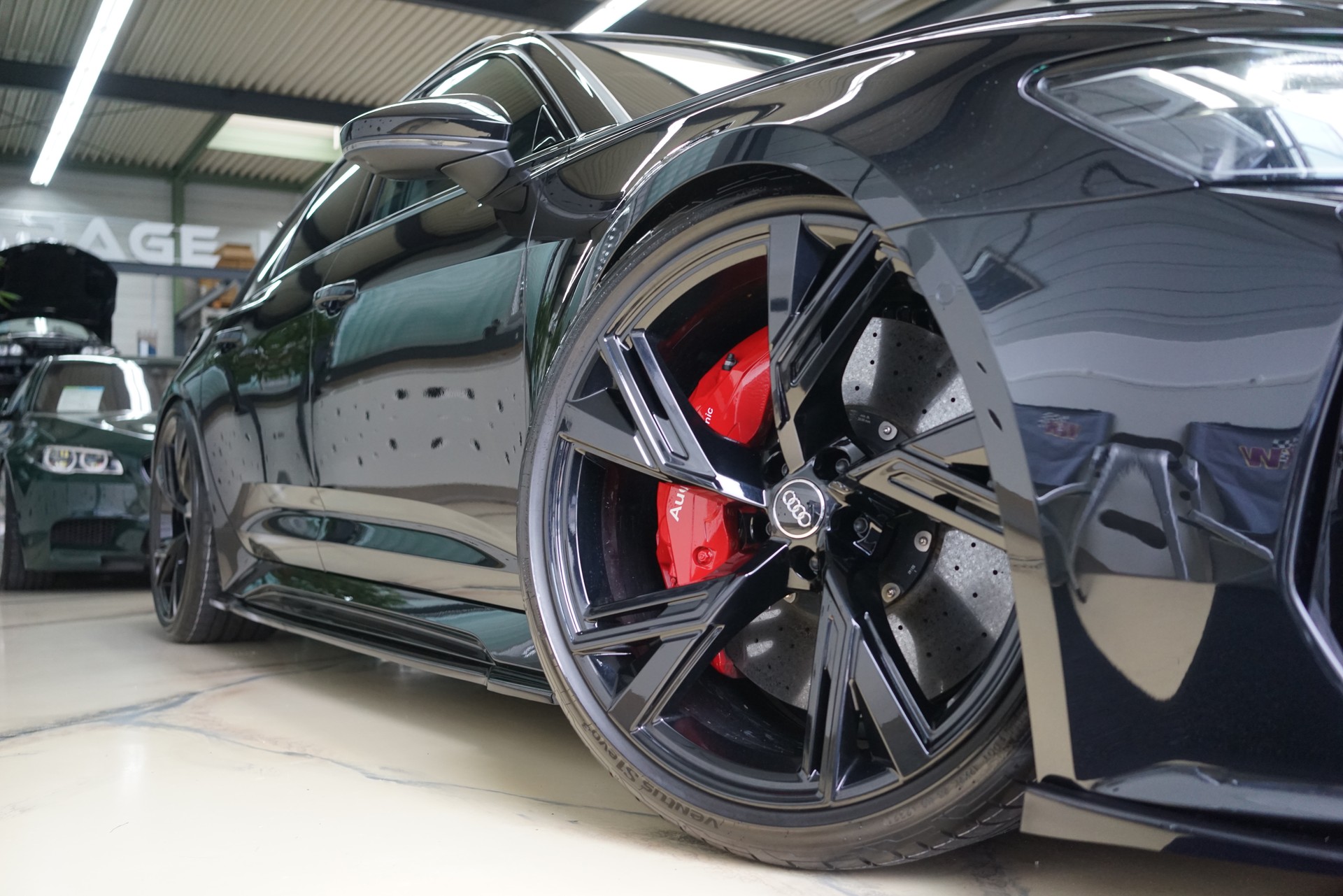 AUDI RS6 Avant 4.0 TFSI V8 quattro-image-14