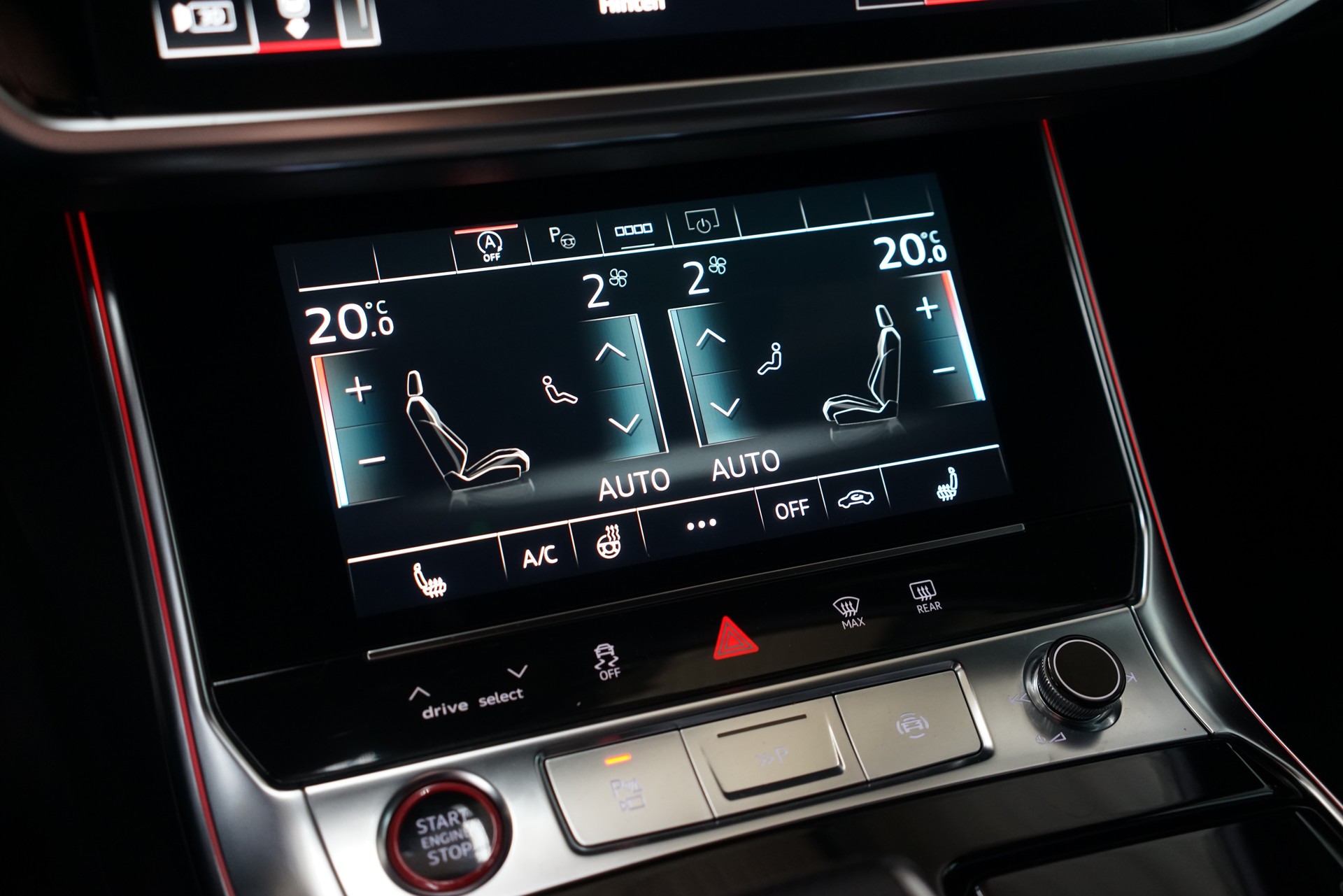 AUDI RS6 Avant 4.0 TFSI V8 quattro-image-22