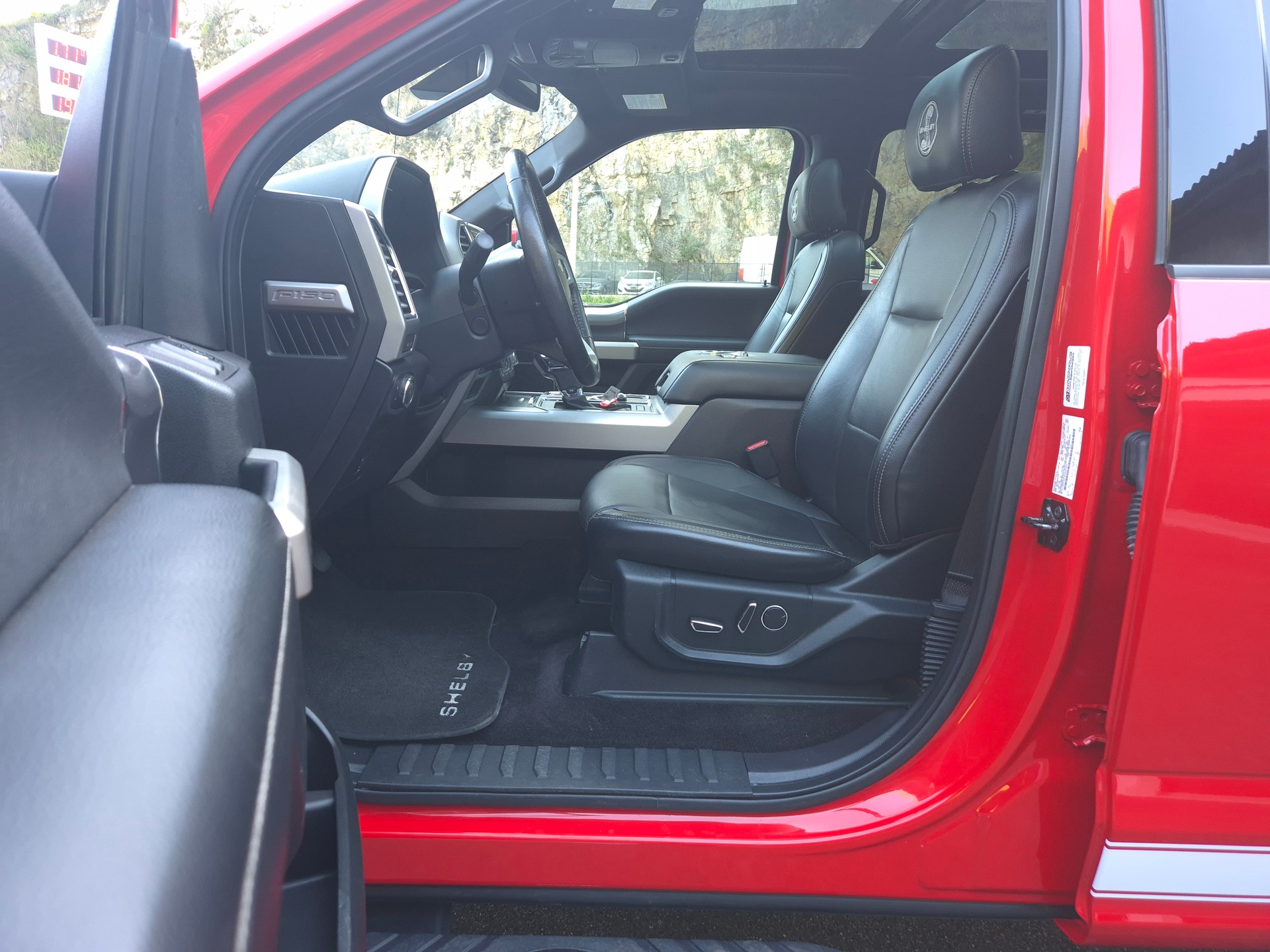 FORD F-150 SHELBY-image-16