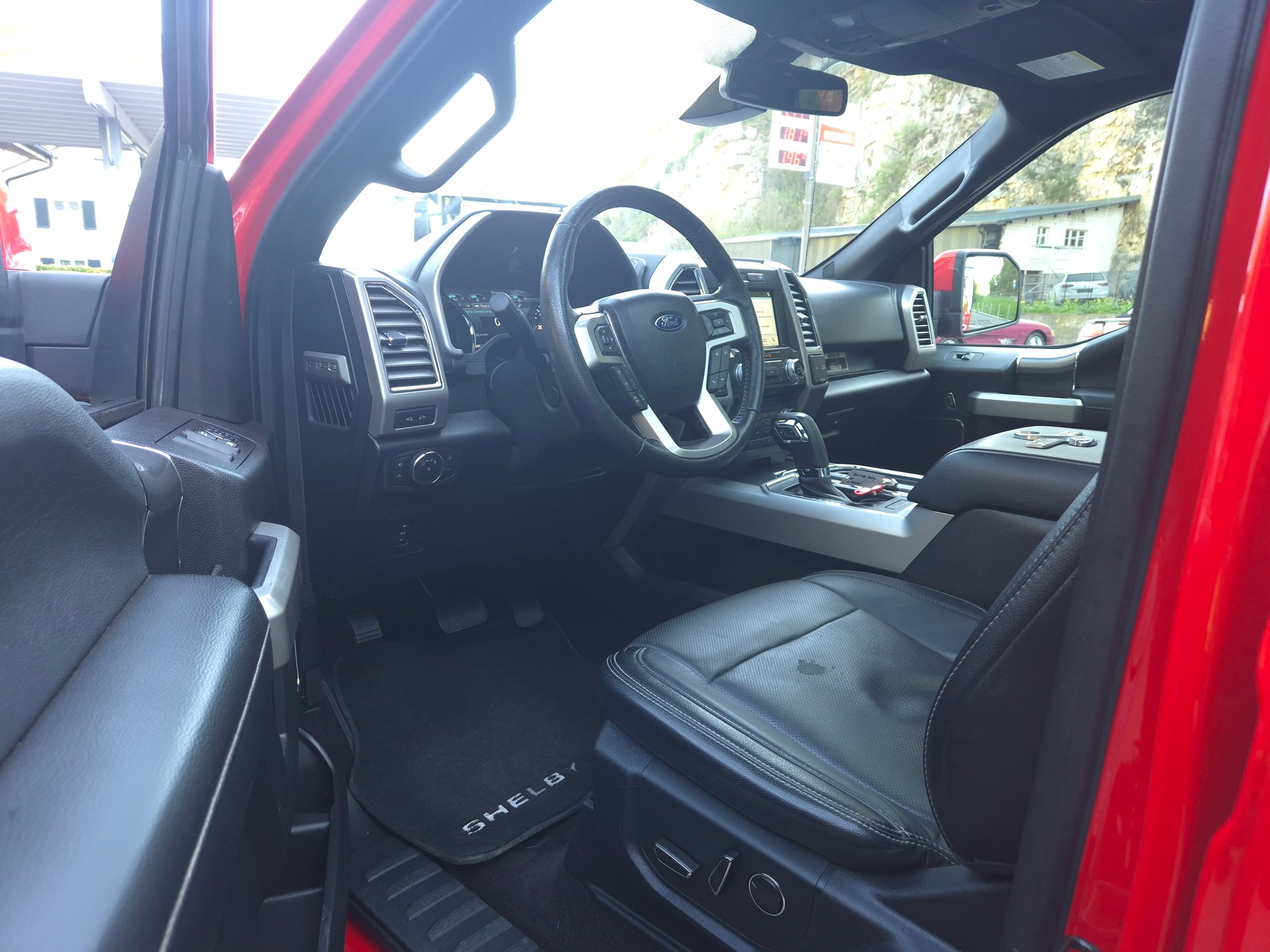 FORD F-150 SHELBY-image-17