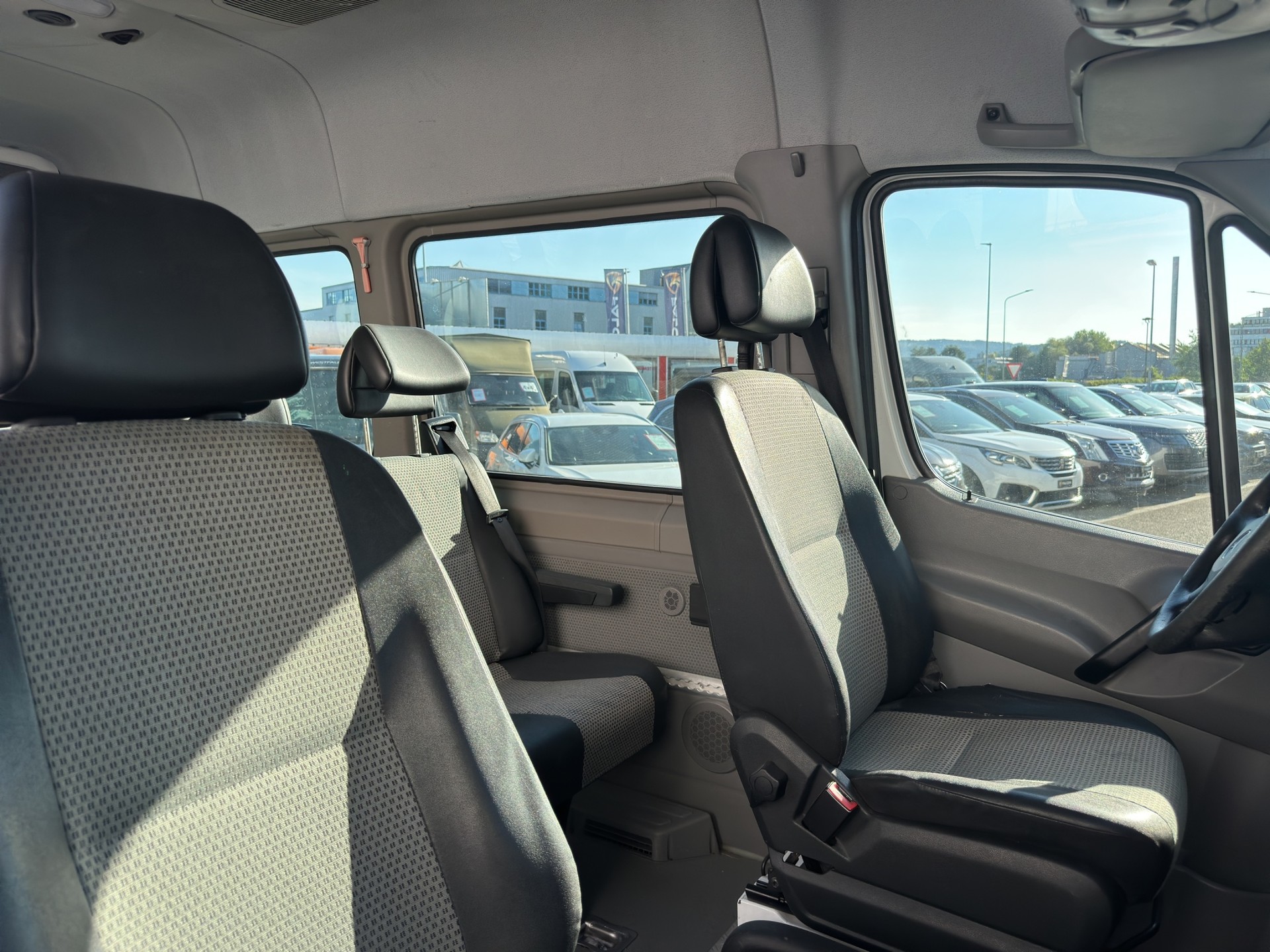 MERCEDES-BENZ Sprinter 315 CDI Hochdach Kompakt mit Rampe-image-48
