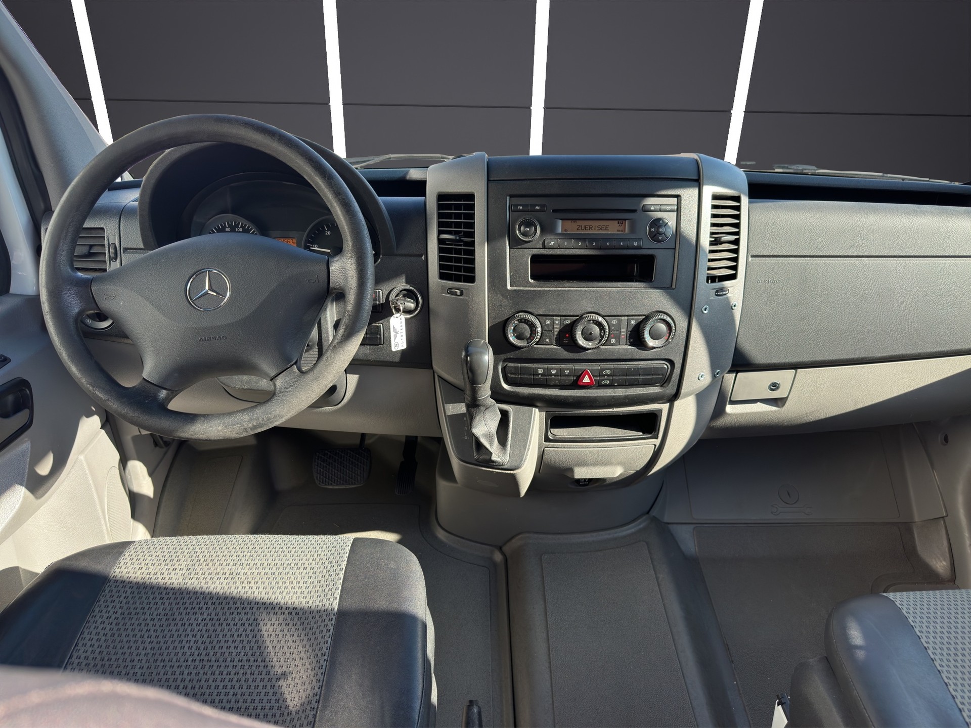 MERCEDES-BENZ Sprinter 315 CDI Hochdach Kompakt mit Rampe-image-19
