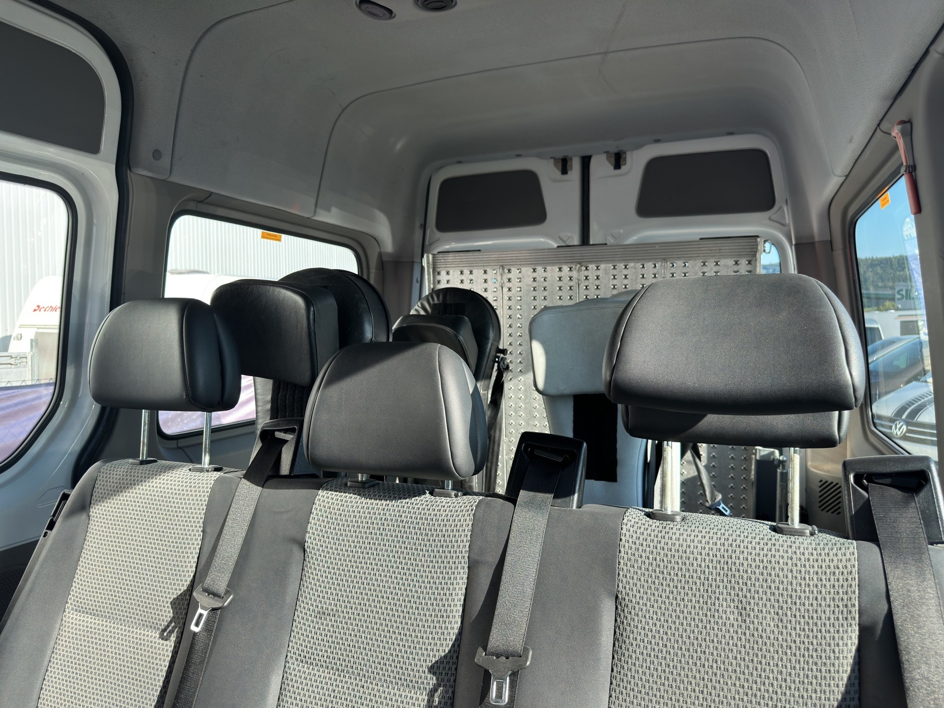 MERCEDES-BENZ Sprinter 315 CDI Hochdach Kompakt mit Rampe-image-40