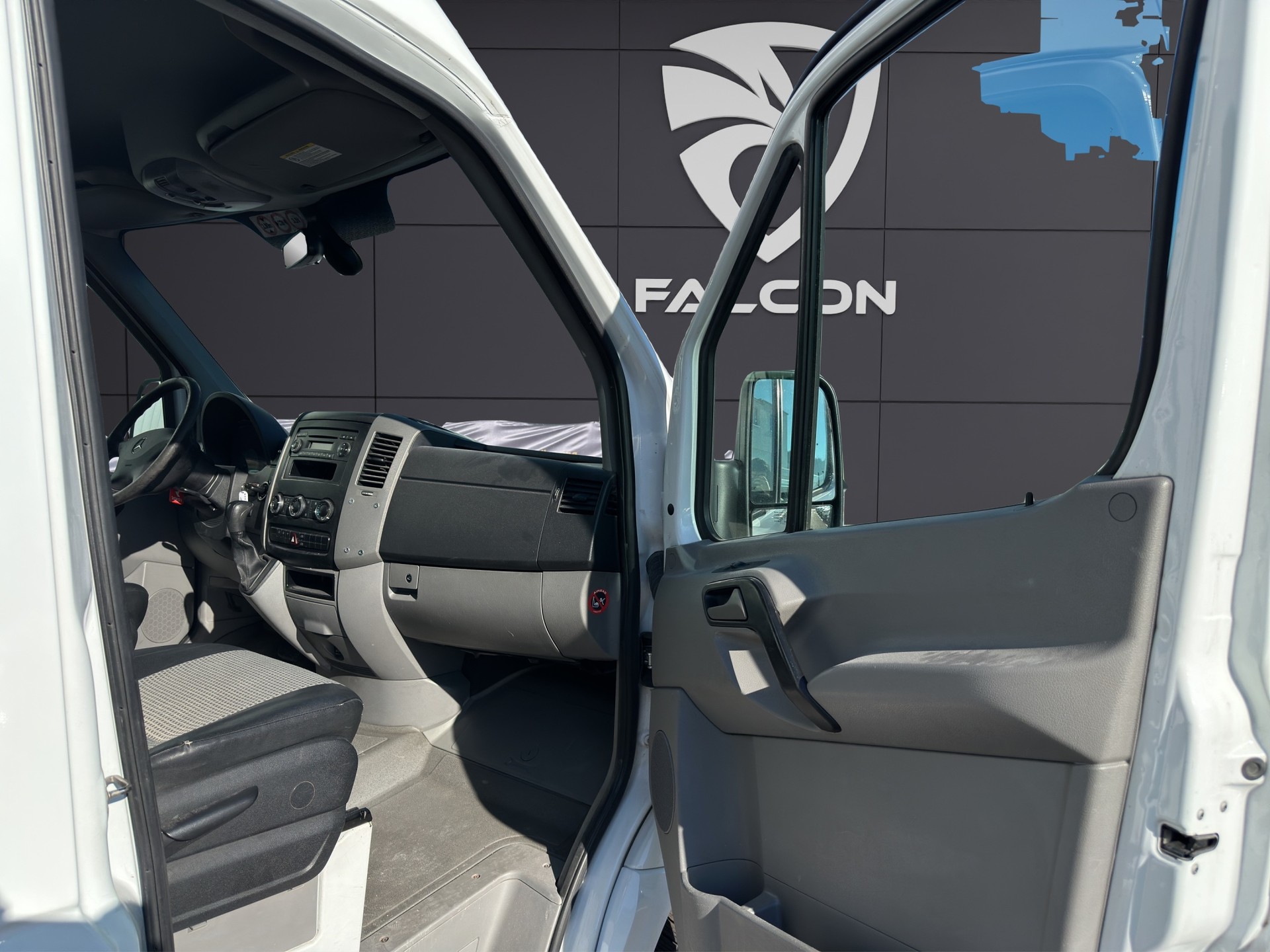MERCEDES-BENZ Sprinter 315 CDI Hochdach Kompakt mit Rampe-image-14