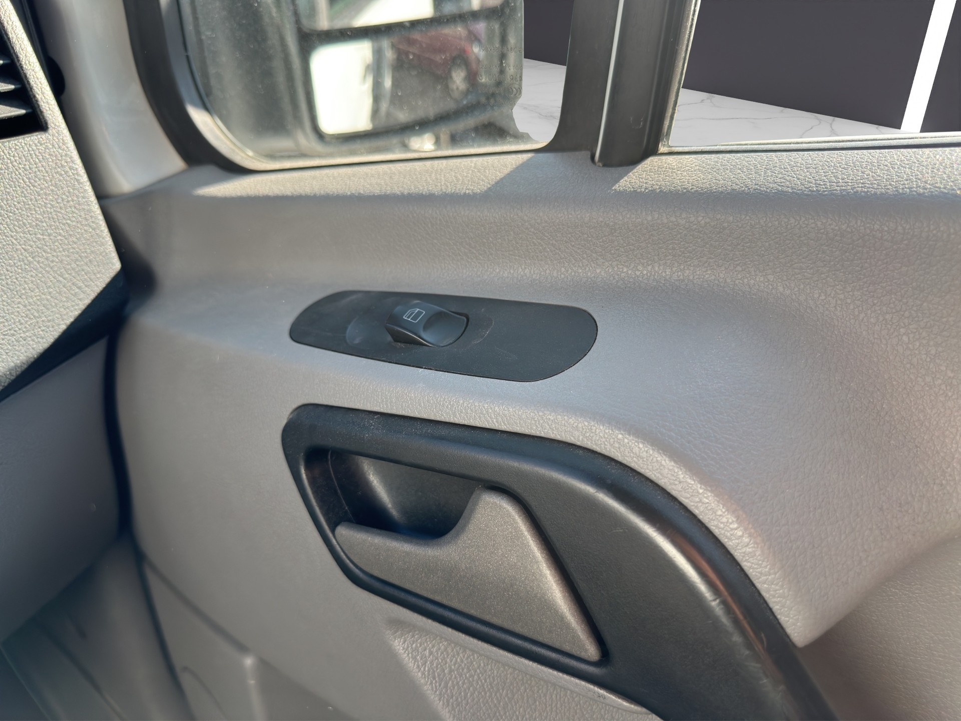 MERCEDES-BENZ Sprinter 315 CDI Hochdach Kompakt mit Rampe-image-15