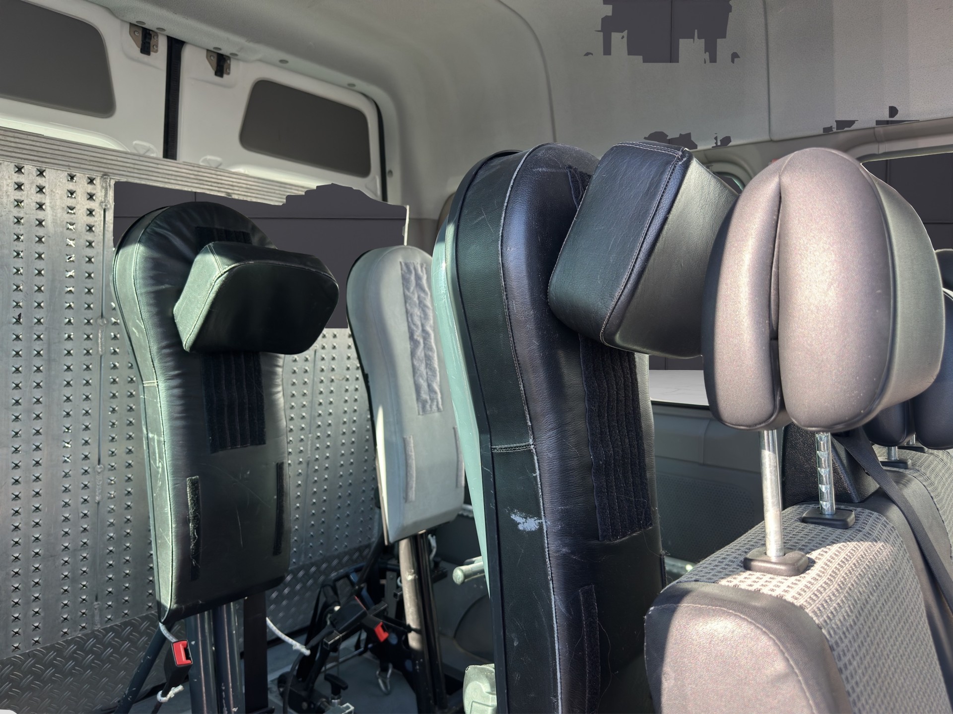 MERCEDES-BENZ Sprinter 315 CDI Hochdach Kompakt mit Rampe-image-31