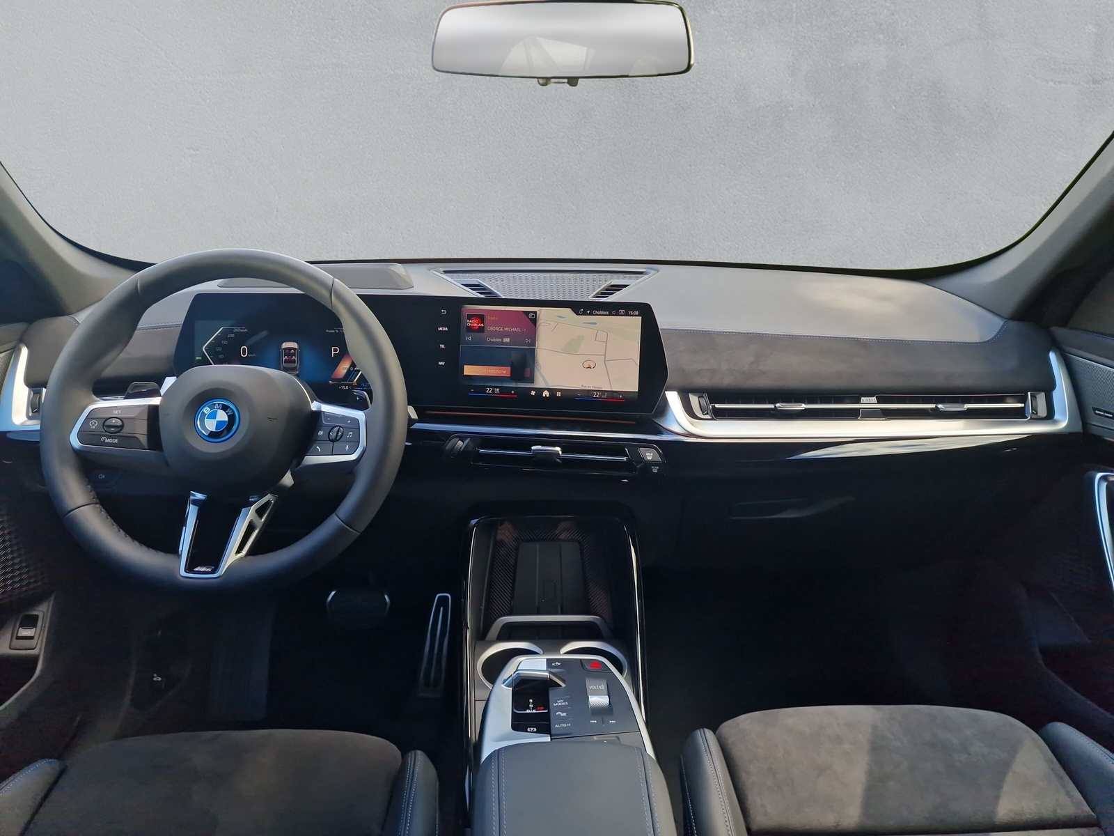BMW X1 xDrive 30e M Sport Pro-image-12