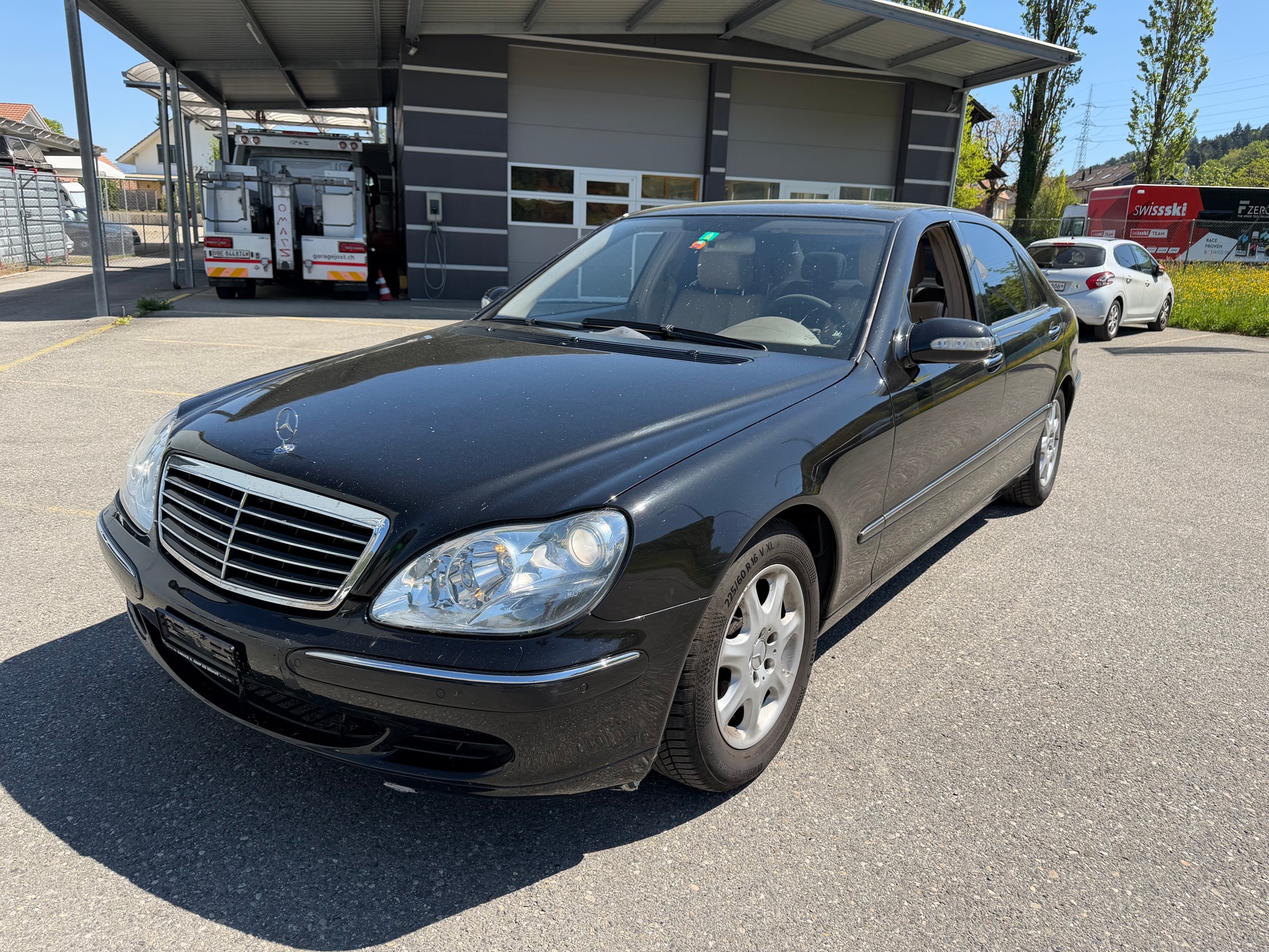 MERCEDES-BENZ MB-S 350 LANG. MFK 24.5.2023. VOLL OPTIONEN. EX ARZT WAGEN. LÄUFT GUT. VIELES NEU. NETTO PREIS 3900.--showroom-element-1