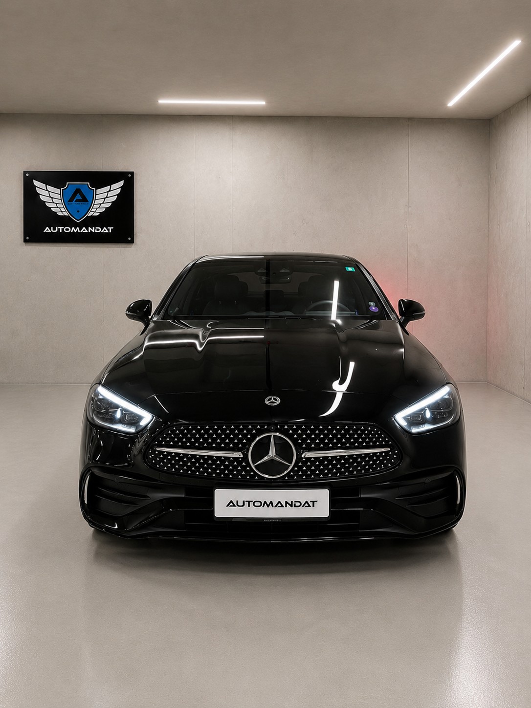 MERCEDES-BENZ C 300 4Matic AMG Line-image-7