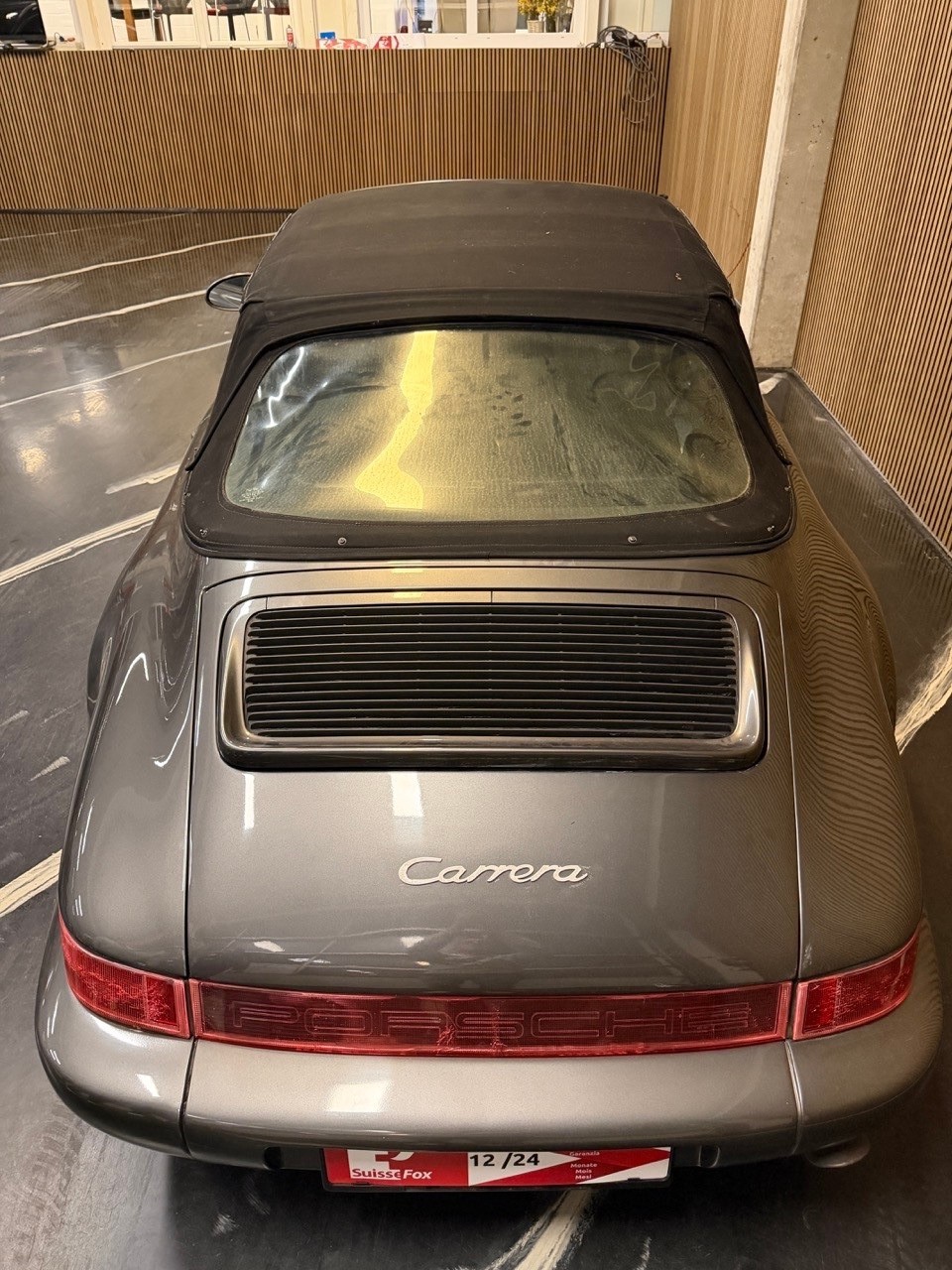 PORSCHE 911 Carrera 4 Cabrio-image-8