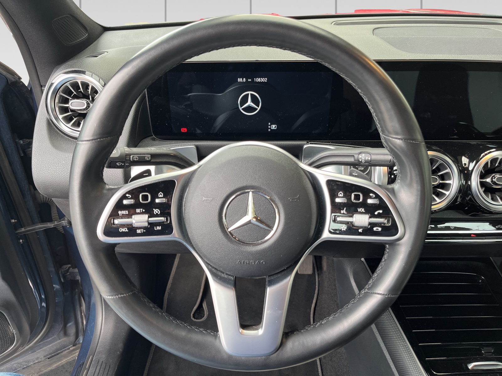 MERCEDES-BENZ GLB 180 d Style 8G-Tronic-image-8