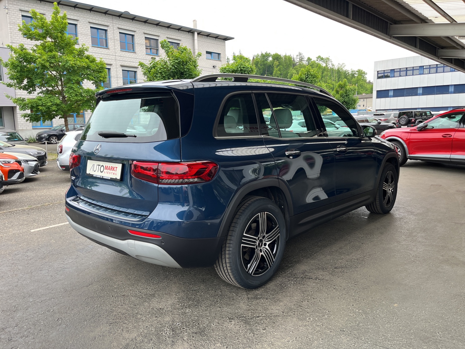MERCEDES-BENZ GLB 180 d Style 8G-Tronic-image-4