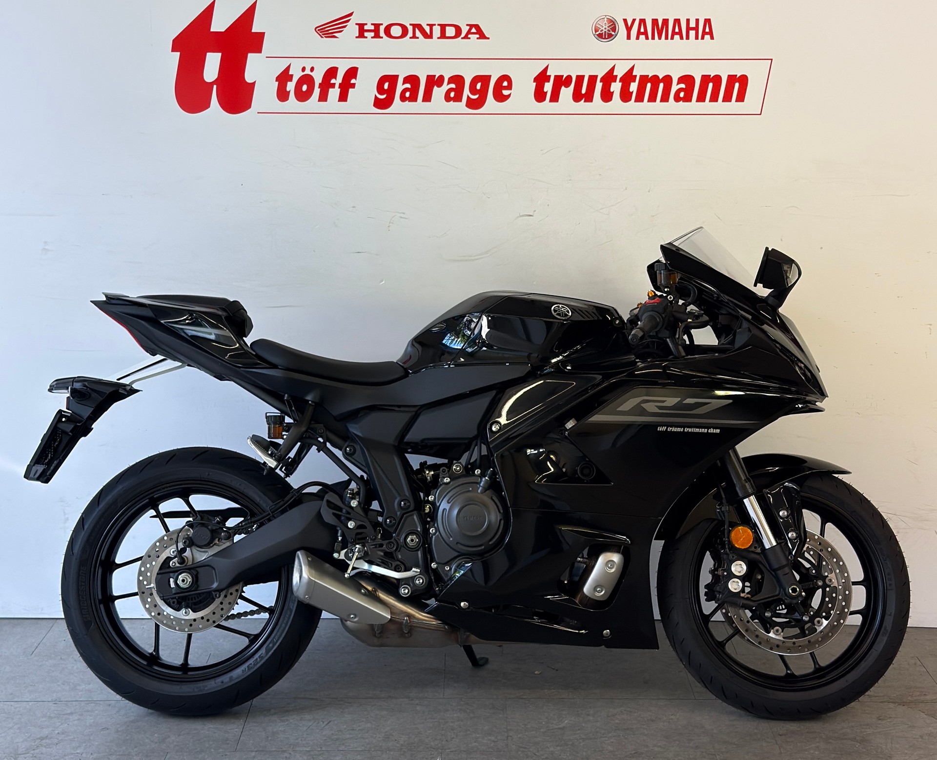 YAMAHA YZF-R7 (35kW)-image-0