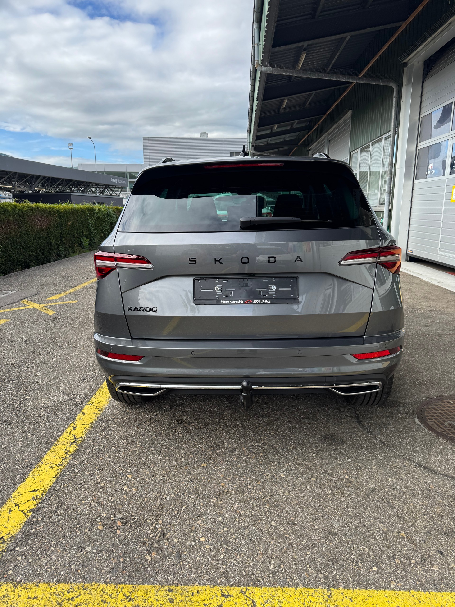 SKODA Karoq 1.5 TSI SportLine DSG mit Anhängerkupplung 5 Jahre Garantie und 37 % Rabatt !-image-22