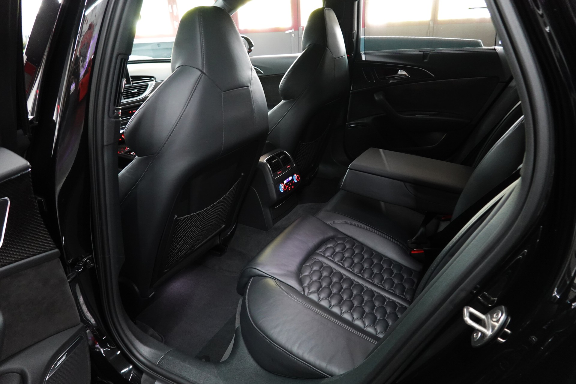 AUDI RS6 AVANT 4.0 TFSI V8 PERFORMANCE QUATTRO CH-FZ ON TOP 53TKM 605PS-image-33