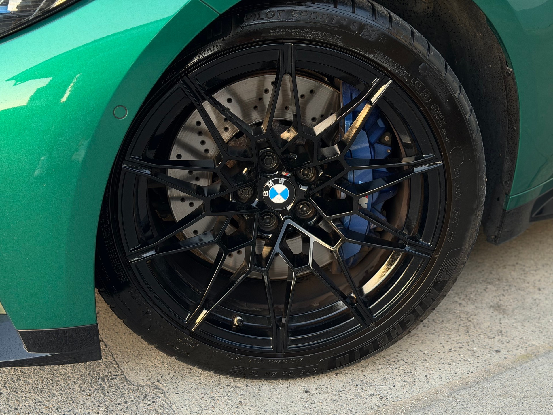 BMW M3 Competition M xDrive-image-10