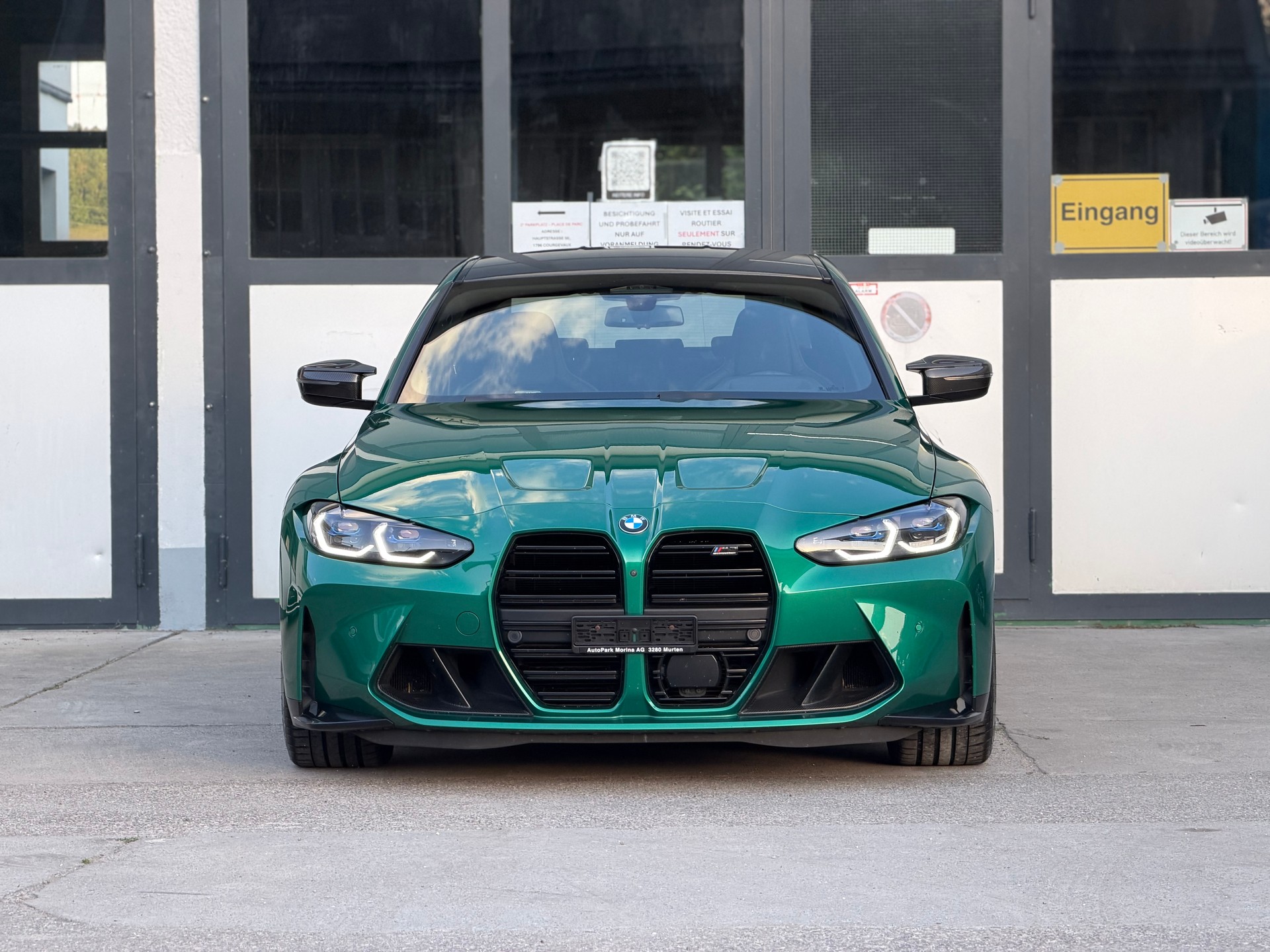 BMW M3 Competition M xDrive-showroom-element-2