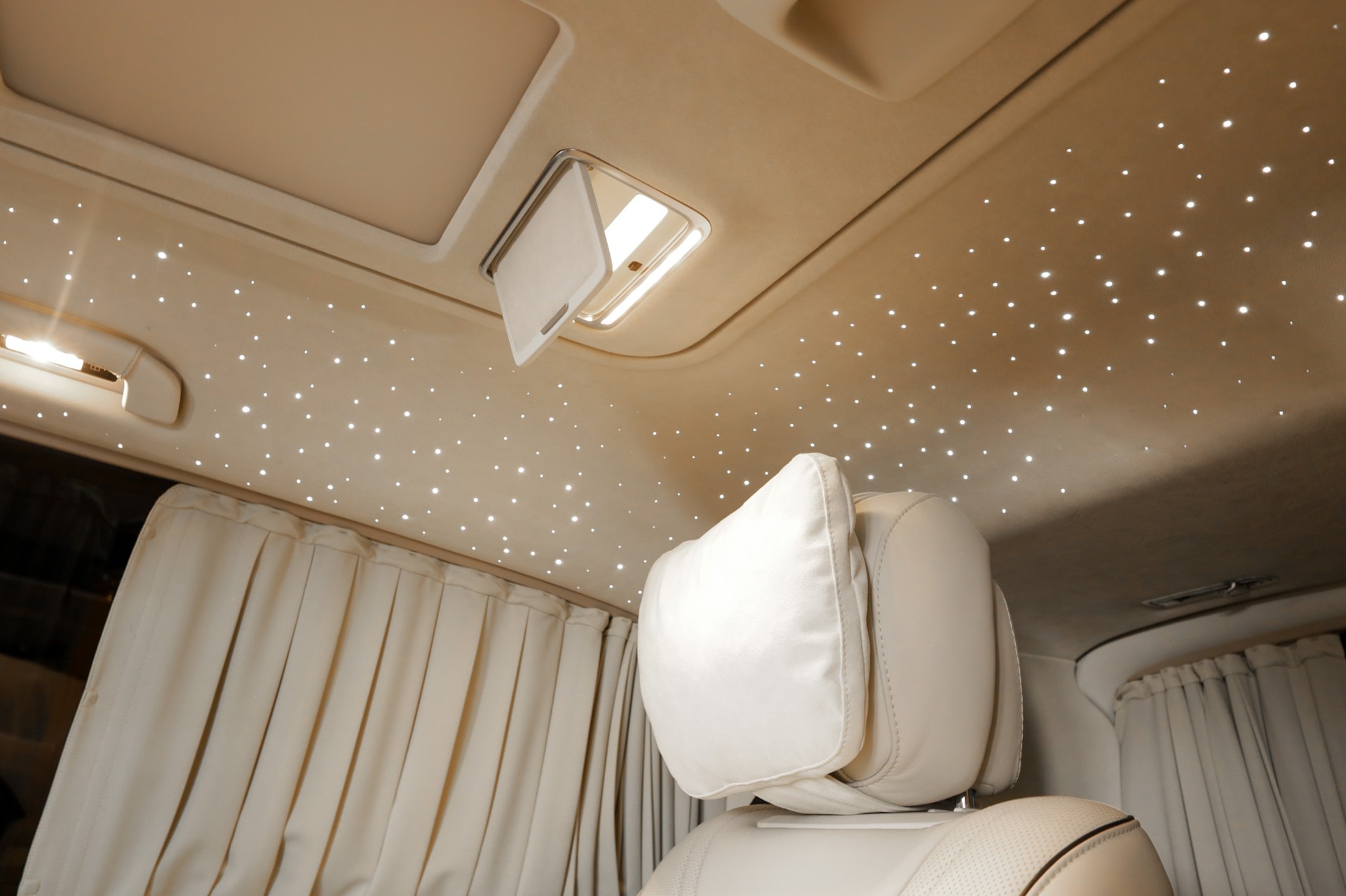 MERCEDES-BENZ KLASSEN V-VIP 4Matic extralang-image-17
