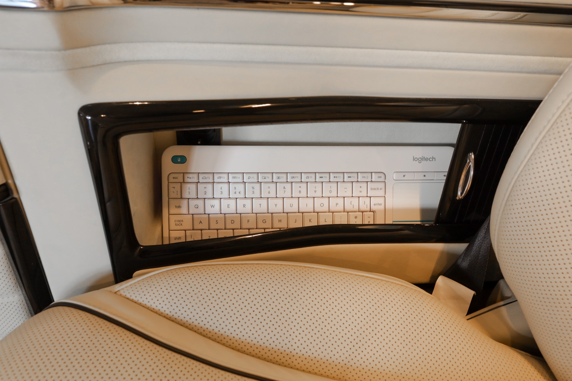 MERCEDES-BENZ KLASSEN V-VIP 4Matic extralang-image-15