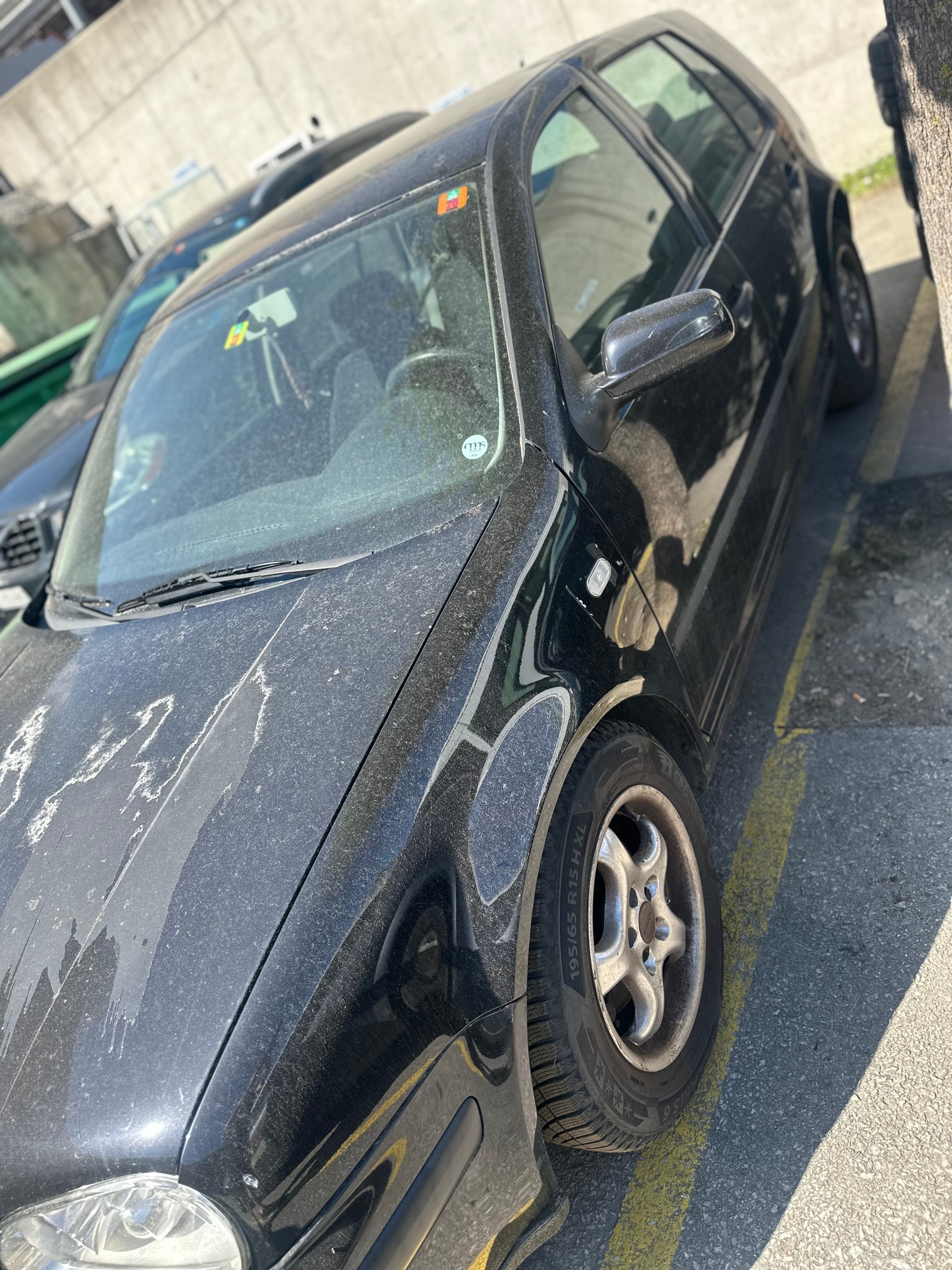 VW Golf 1.8 Comfortline 4Motion-image-2